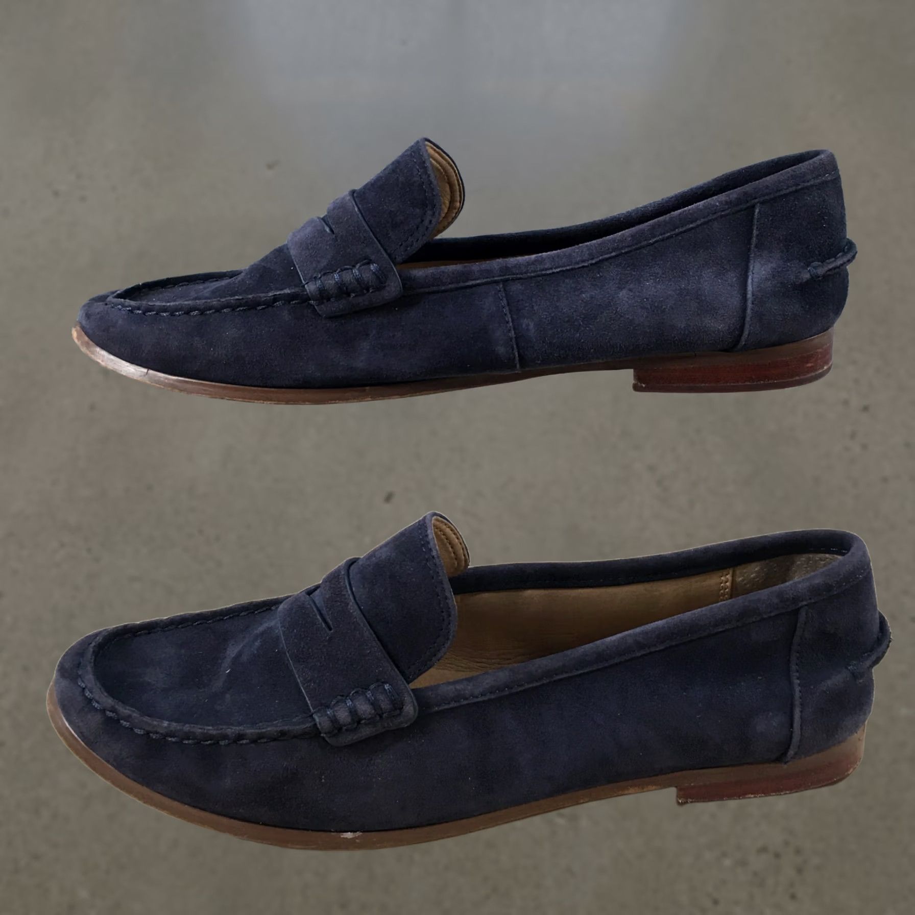 Banana Republic Banana Republic Shoes Womens 8.5M Penny Loafers Flats Blue Suede Slip On Low Top Womens Flat Shoes Blue Suede Penny Loafers Banana Republic Shoes Size M / US 6-8 / IT 42-44 - 1 Thumbnail