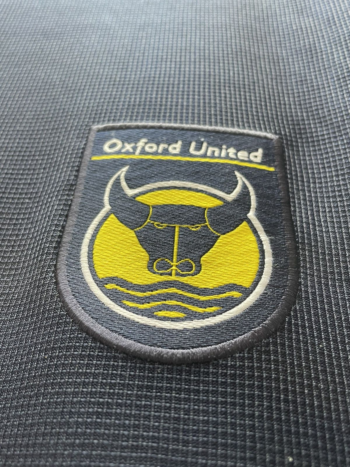 Vintage Oxford united 2005 tfg sports training jersey footballshirt Size US S / EU 44-46 / 1 - 2 Thumbnail