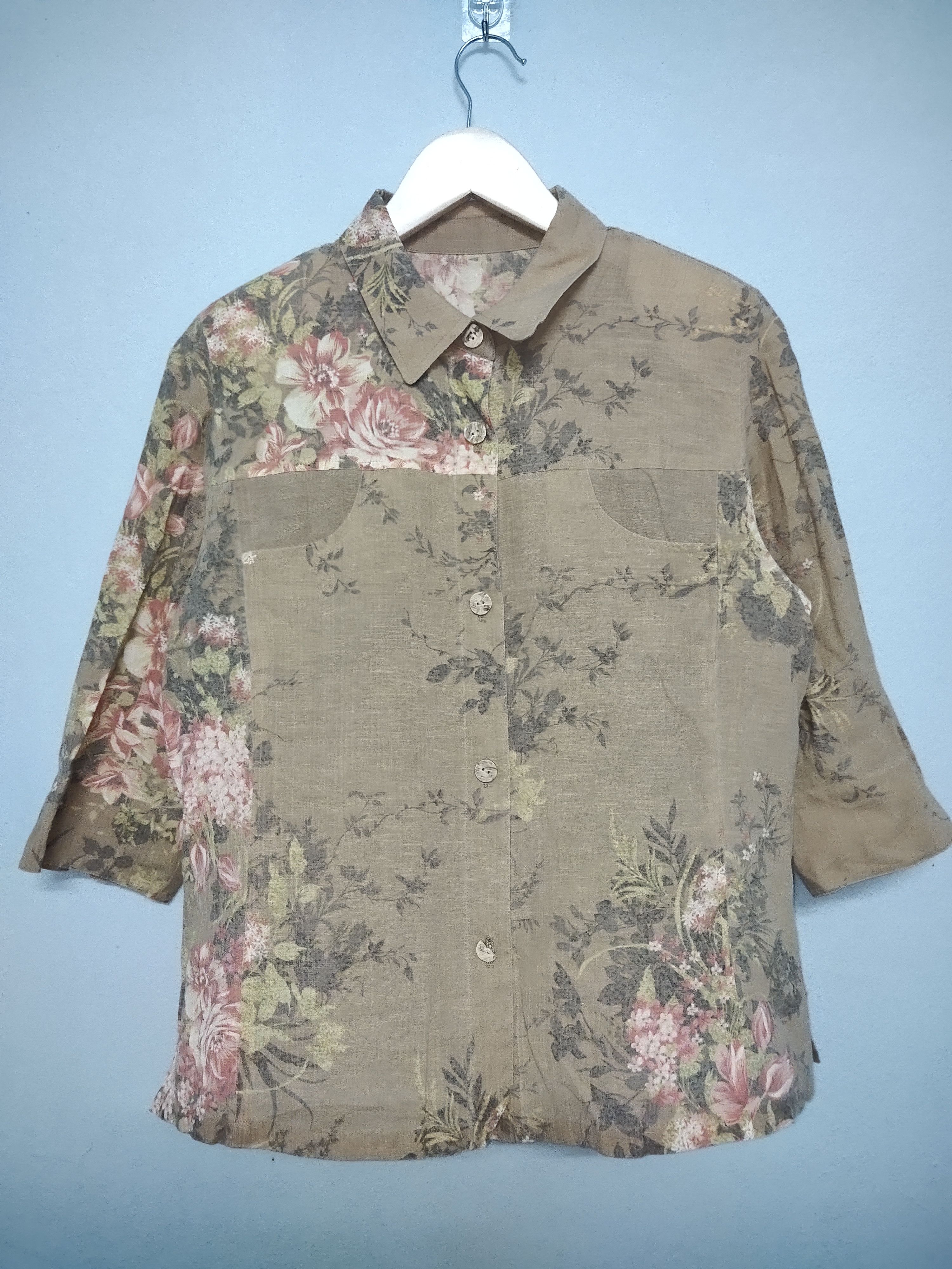 Longchamp Longchamp Summer Wear Hawaii Style Flower Hit Size M / US 6-8 / IT 42-44 - 1 Thumbnail