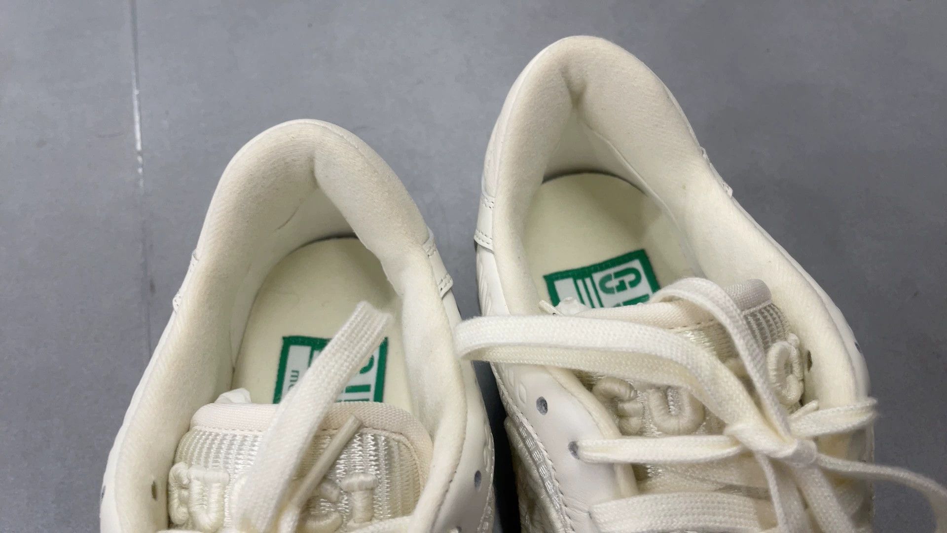 Gucci gucci classic white sneakers with double G logo Size US 5.5 / EU 38 - 6 Thumbnail