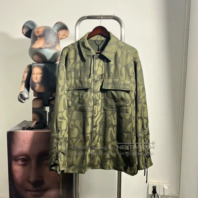 Louis Vuitton Louis Vuitton Full print bullet screen jacket Size US M / EU 48-50 / 2 - 1 Thumbnail