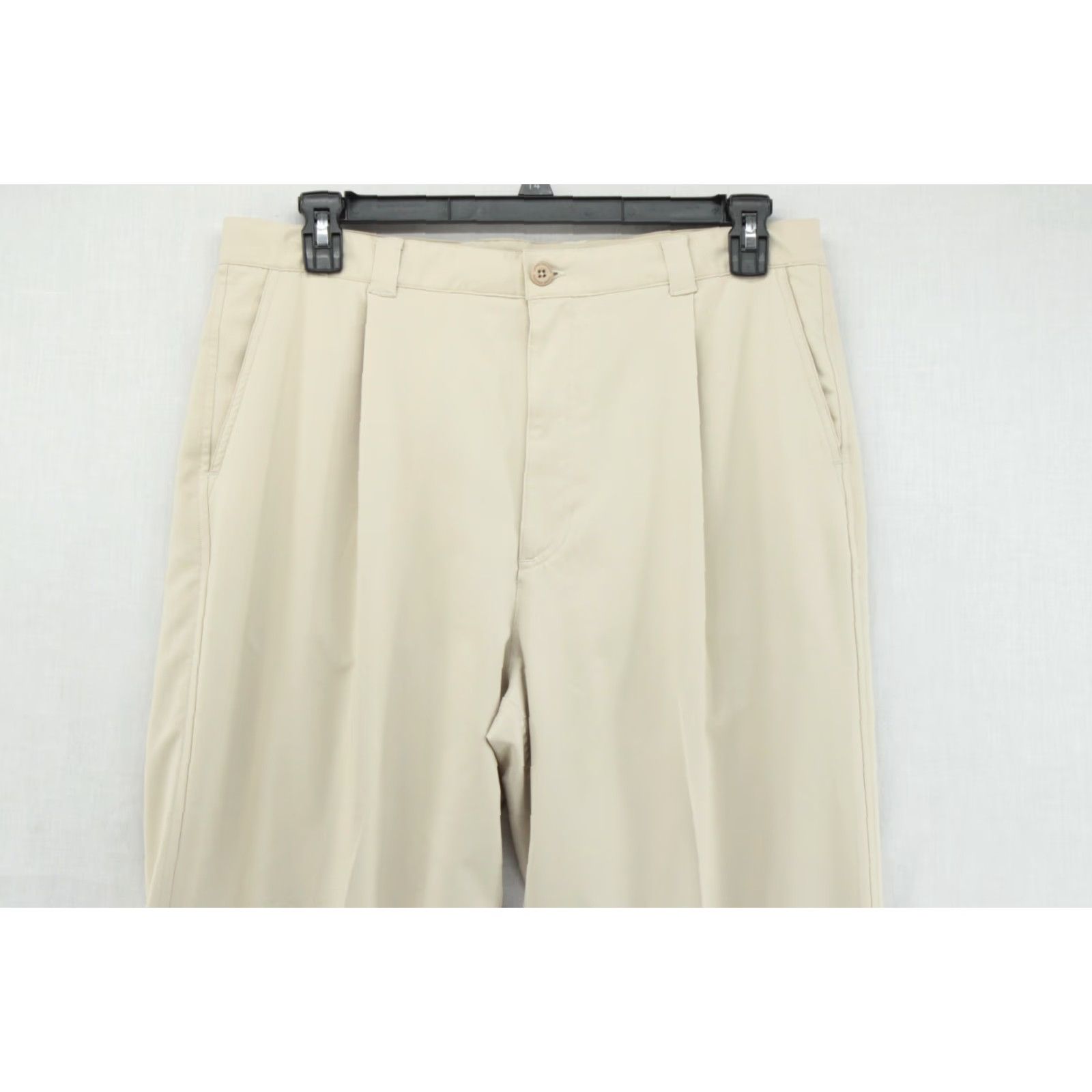 Under Armour Under Armour Pants Men 36X32 Beige Golf Performance Moisture Wicking Preppy Khakis Pockets Regular Inseam 32 Mens Size US 36 / EU 52 - 2 Thumbnail