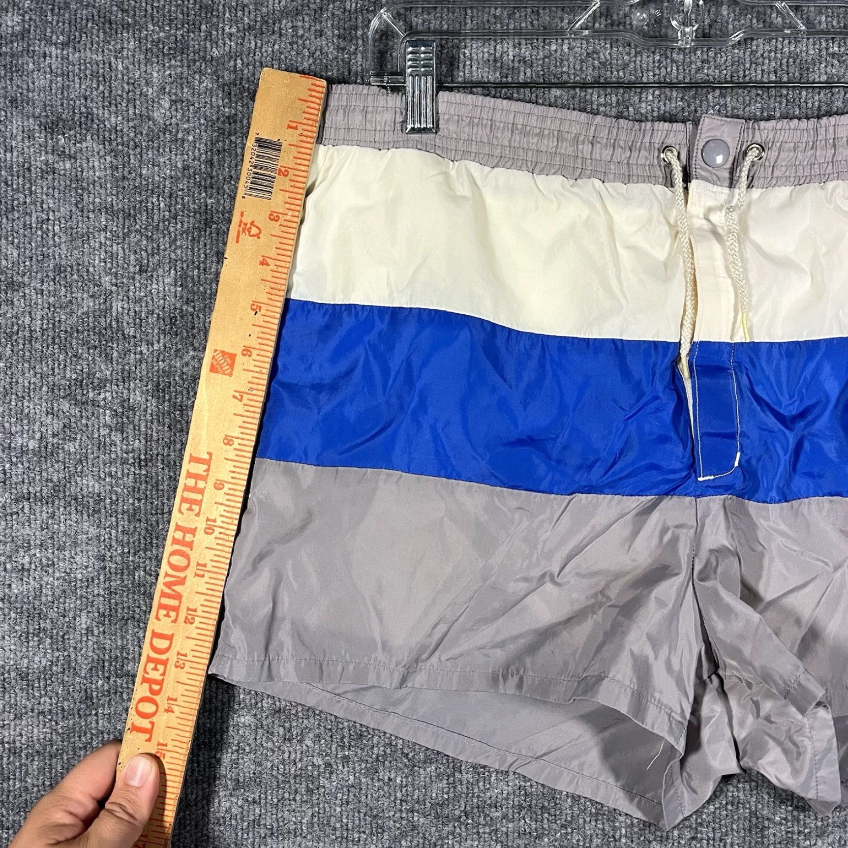 Nike VINTAGE Nike Shorts 36 Men Blue Striped Swoosh 90s Boardshorts Swim Nylon Pockets Drawstring Size US 38 / EU 54 - 5 Thumbnail