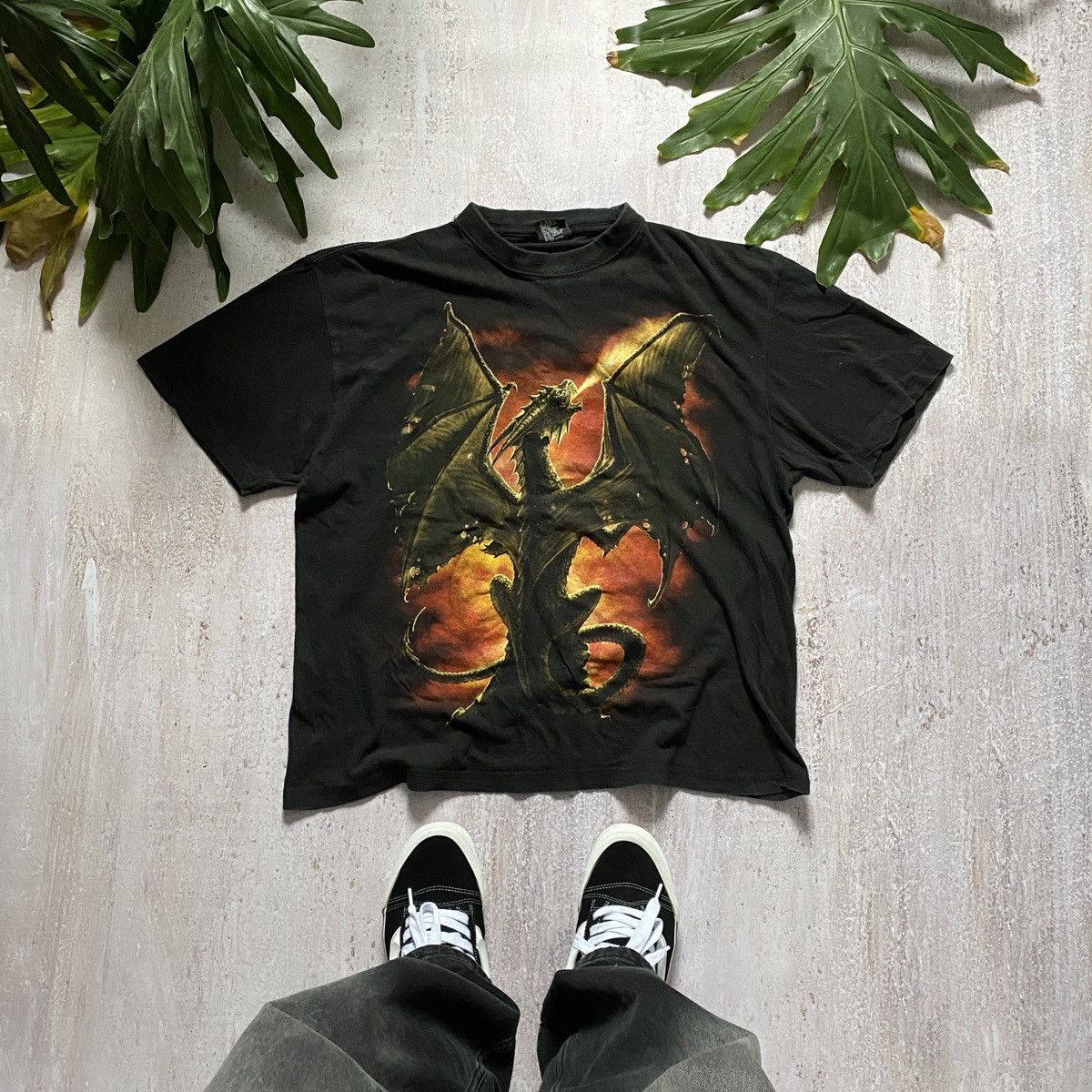 Vintage VINTAGE 90s AMAZING FADED DRAGON BOXY T SHIRT (SPIRAL) 224 Size US XL / EU 56 / 4 - 1 Thumbnail