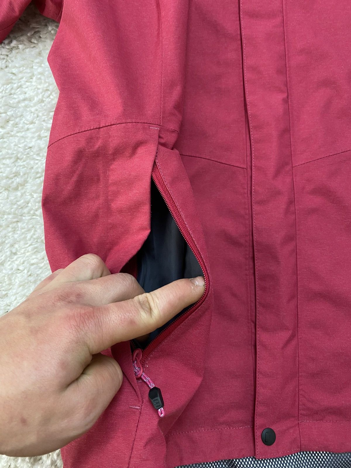 Berghaus × Japanese Brand Berghaus Women's Elara Waterproof Jacket Size S / US 4 / IT 40 - 6 Thumbnail