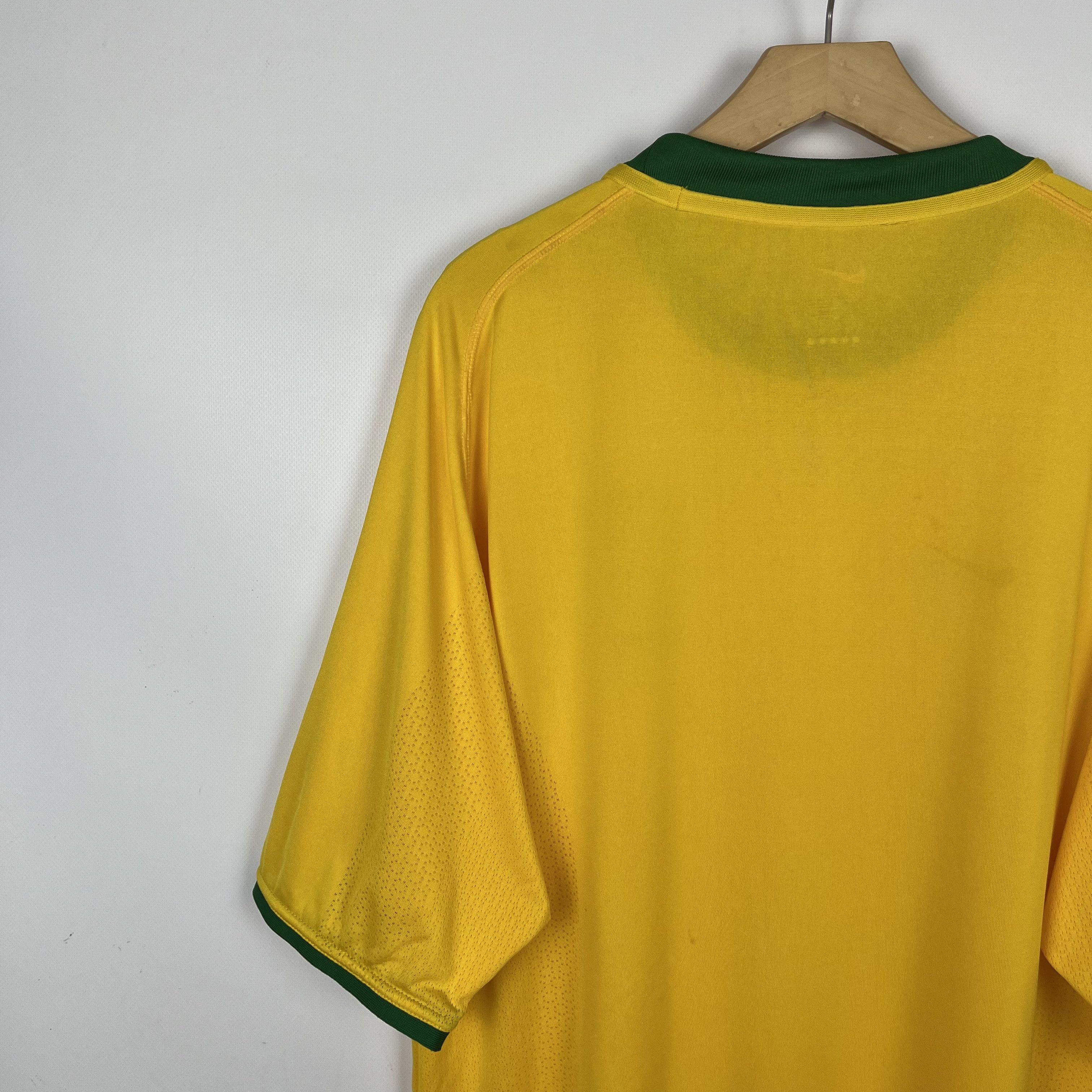 Nike Vintage Nike Brazil Home Soccer Jersey Shirt 2000/2002 Size US XL / EU 56 / 4 - 18 Thumbnail