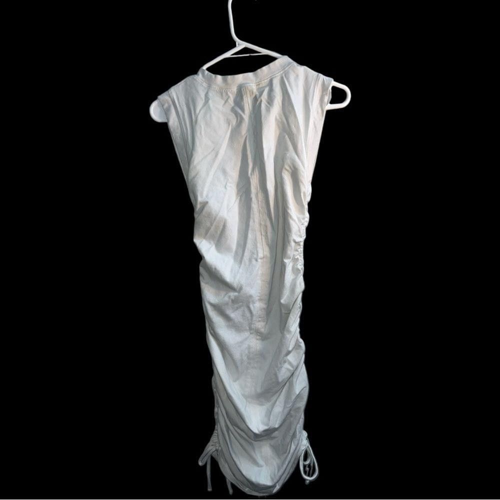 Forever 21 White dress Size M / US 6-8 / IT 42-44 - 2 Thumbnail