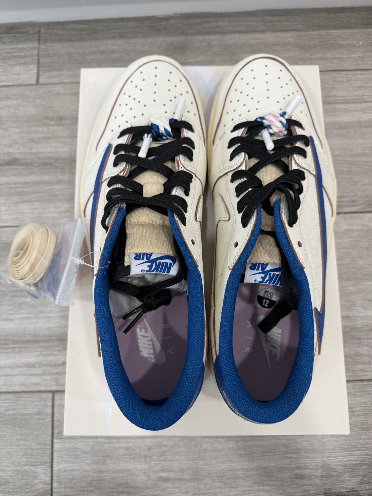 Fragment Design × Jordan Brand × Travis Scott Fragment Travis Scott Jordan 1 Retro Low Sail Black Blue 12 Size US 12 / EU 45 - 7 Thumbnail