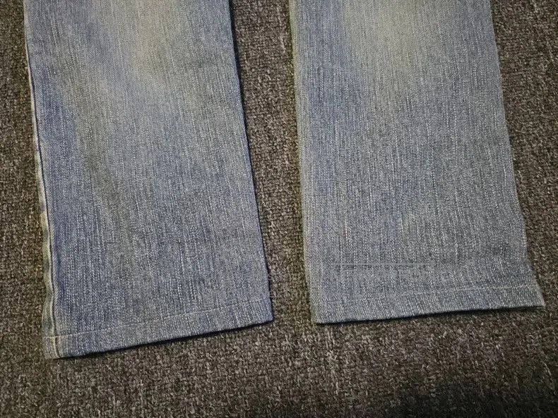 Saint Laurent Paris Saint Laurent D02 Slim Fit Jeans. Size US 29 - 5 Thumbnail