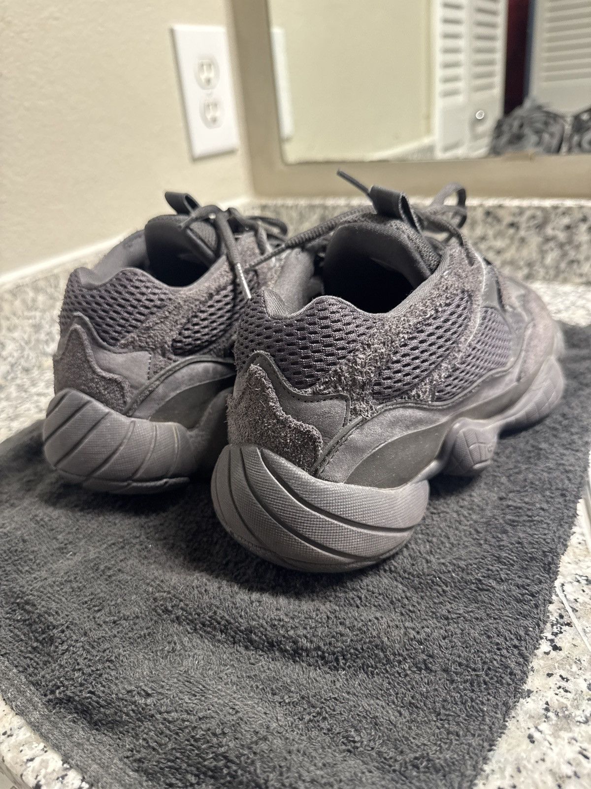 Yeezy Yeezy utility blk 500 Size US 9.5 / EU 42-43 - 2 Thumbnail
