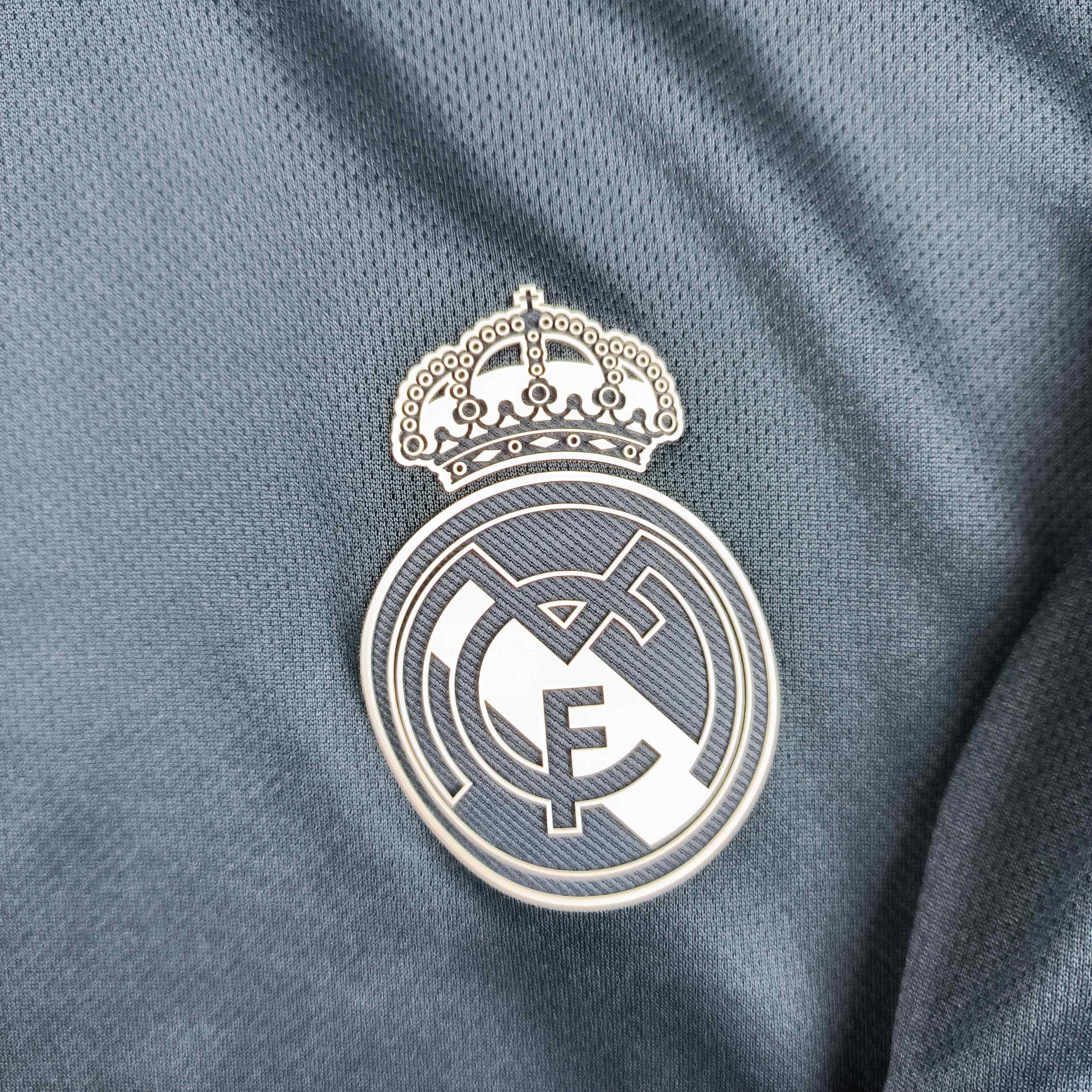 Adidas Real Madrid 2018-19 Adidas away football jersey size XL Size US XL / EU 56 / 4 - 4 Thumbnail