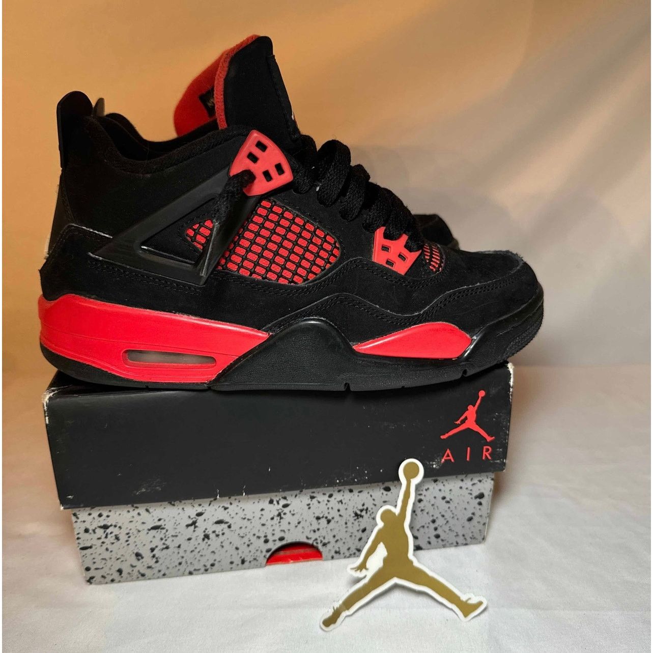 Jordan Brand × Nike Size 6 - Nike Air Jordan 4 Retro GS Red Thunder Men's Shoes Size US 6 / EU 39 - 1 Thumbnail