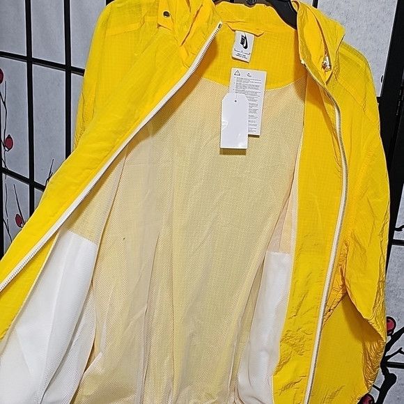 Nike Nike NRG MII Hooded Track Jacket Opti Yellow NWT Size US M / EU 48-50 / 2 - 5 Thumbnail