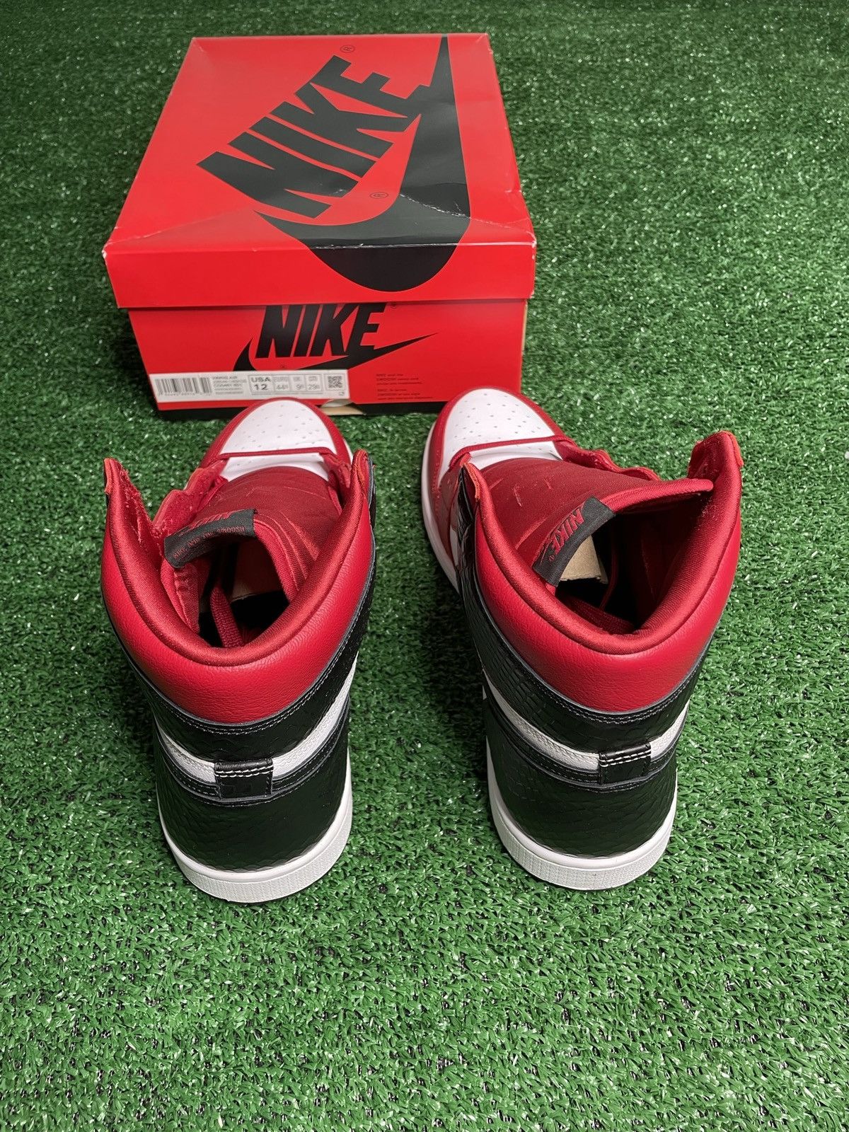 Jordan Brand Air Jordan 1 “Satin Snakeskin” Size US 10.5 / EU 43-44 - 4 Thumbnail