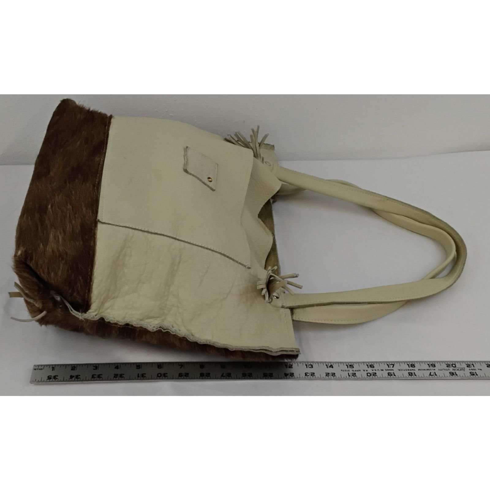 Other Two Fillies Antelope Hide Classic Tote Bag White/Brown Hair Size ONE SIZE - 19 Thumbnail