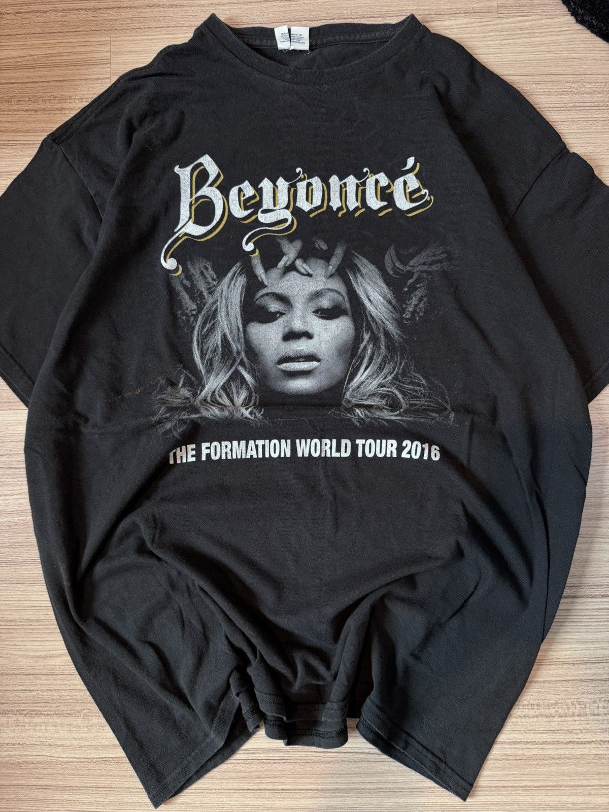 Band Tees Beyonce - The Formation tour t shirt 2016 Size US XL / EU 56 / 4 - 3 Thumbnail
