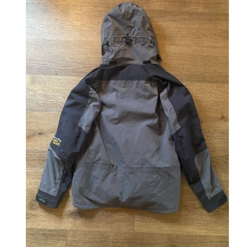 Mountain Hardwear Mountain Hardwear Rain Jacket Grey and Black Size US S / EU 44-46 / 1 - 6 Thumbnail