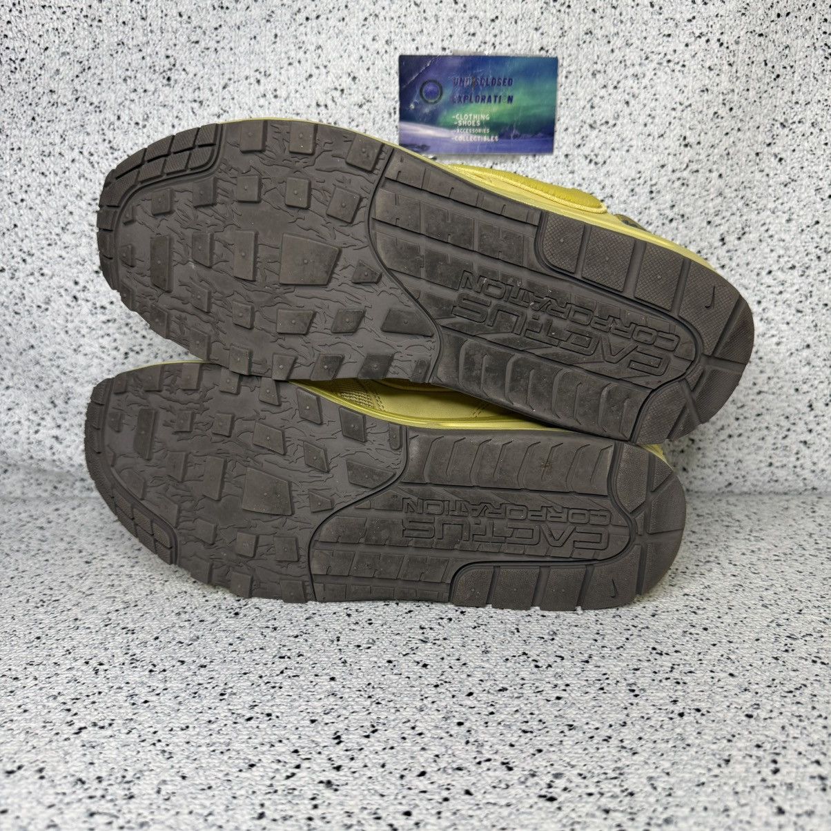 Nike × Travis Scott Nike Air Max 1 Travis Scott Saturn Gold Size 9 Men Size US 9 / EU 42 - 6 Thumbnail