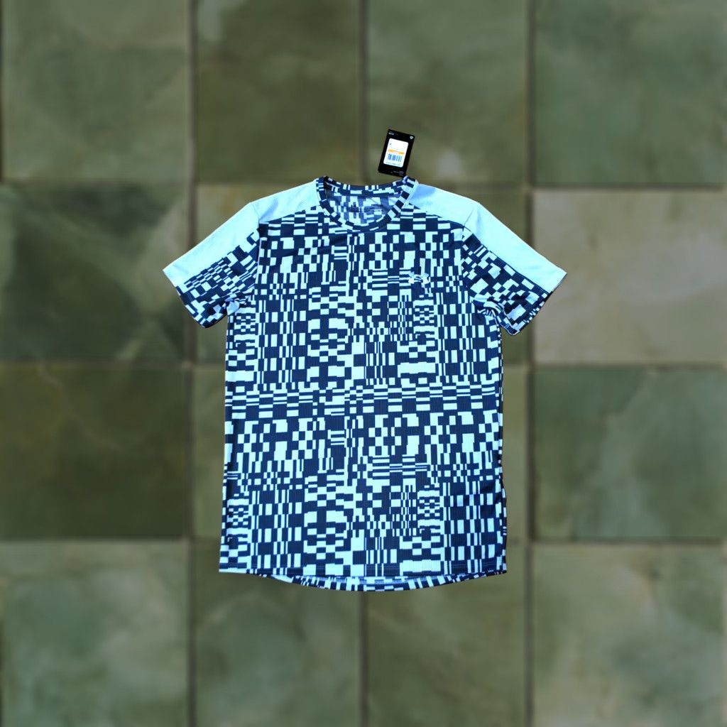 Under Armour Under Armour SPEED STRIDE PRINTED SHORT SLEEVE SHIRT JERSEY SZ Small Men's T-Shirt Multicolor Jersey Shirt"} Size US S / EU 44-46 / 1 - 1 Thumbnail