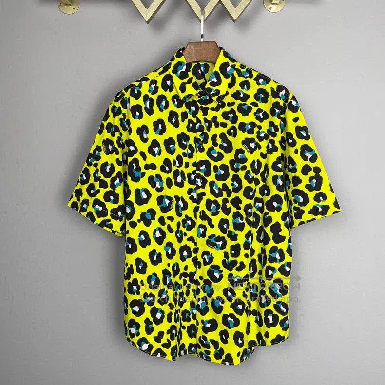 Versace Versace Printed single-breasted short sleeve lining Size US L / EU 52-54 / 3 - 1 Thumbnail