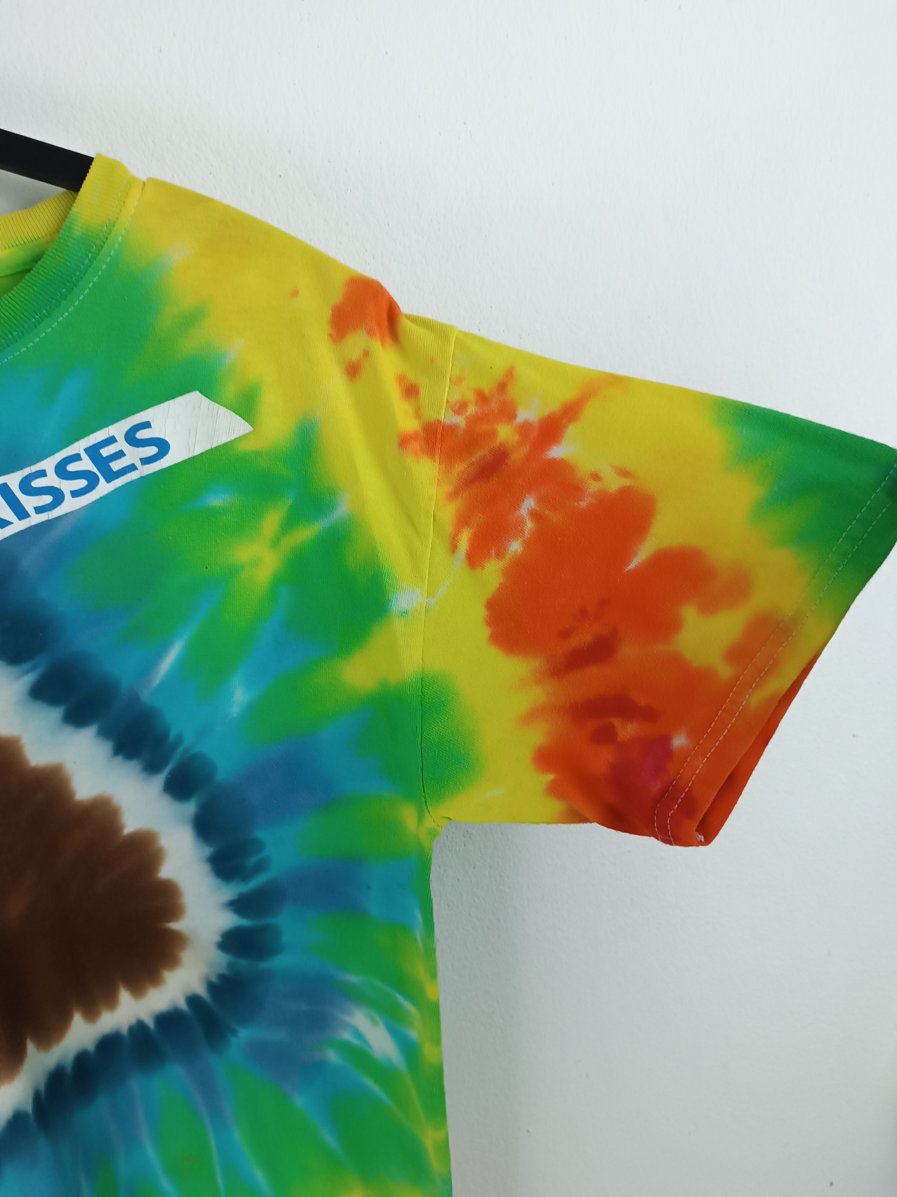 Chocolate VINTAGE HERSHEY'S KISSES TIE DYE TEE CHOCOLATE CUTE RARE Size US S / EU 44-46 / 1 - 19 Thumbnail