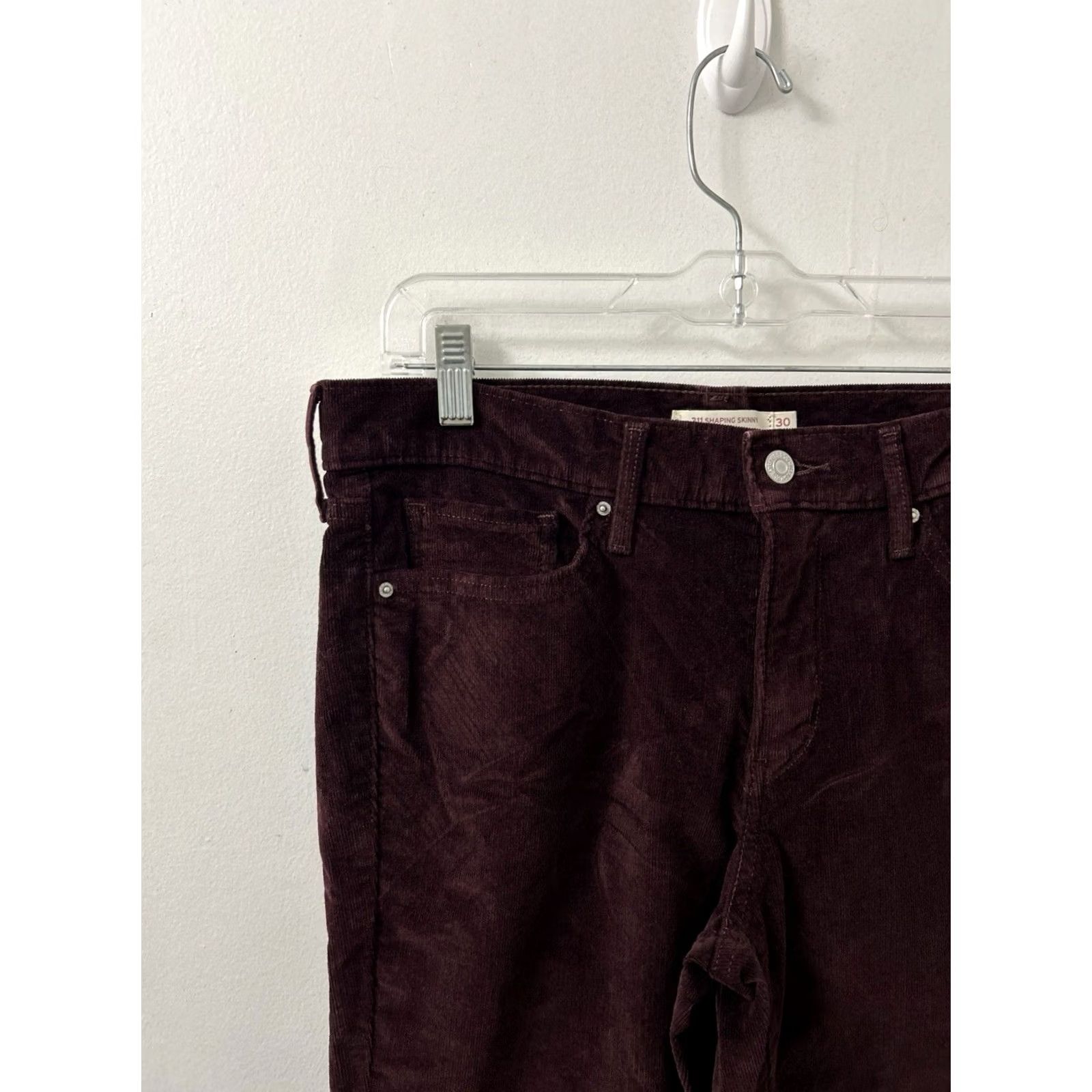 Levi's VINTAGE? No. Levis 311 Shaping Skinny Corduroy Pants Womens 30x29 Burgundy White Tab Trousers Size 30" / US 8 / IT 44 - 4 Thumbnail