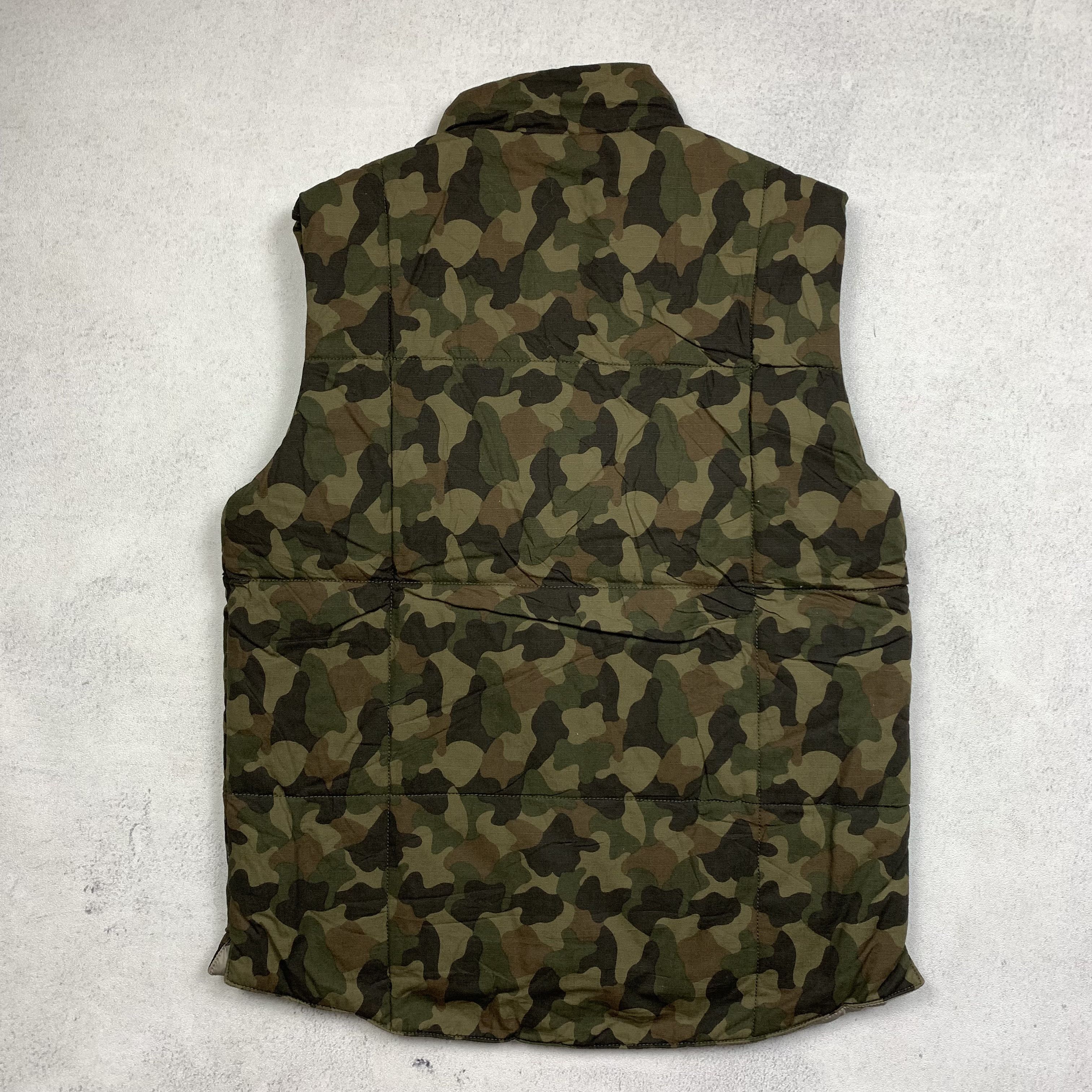 Japanese Brand Green Label Relaxing Camo Vest Puffer Size US M / EU 48-50 / 2 - 2 Thumbnail