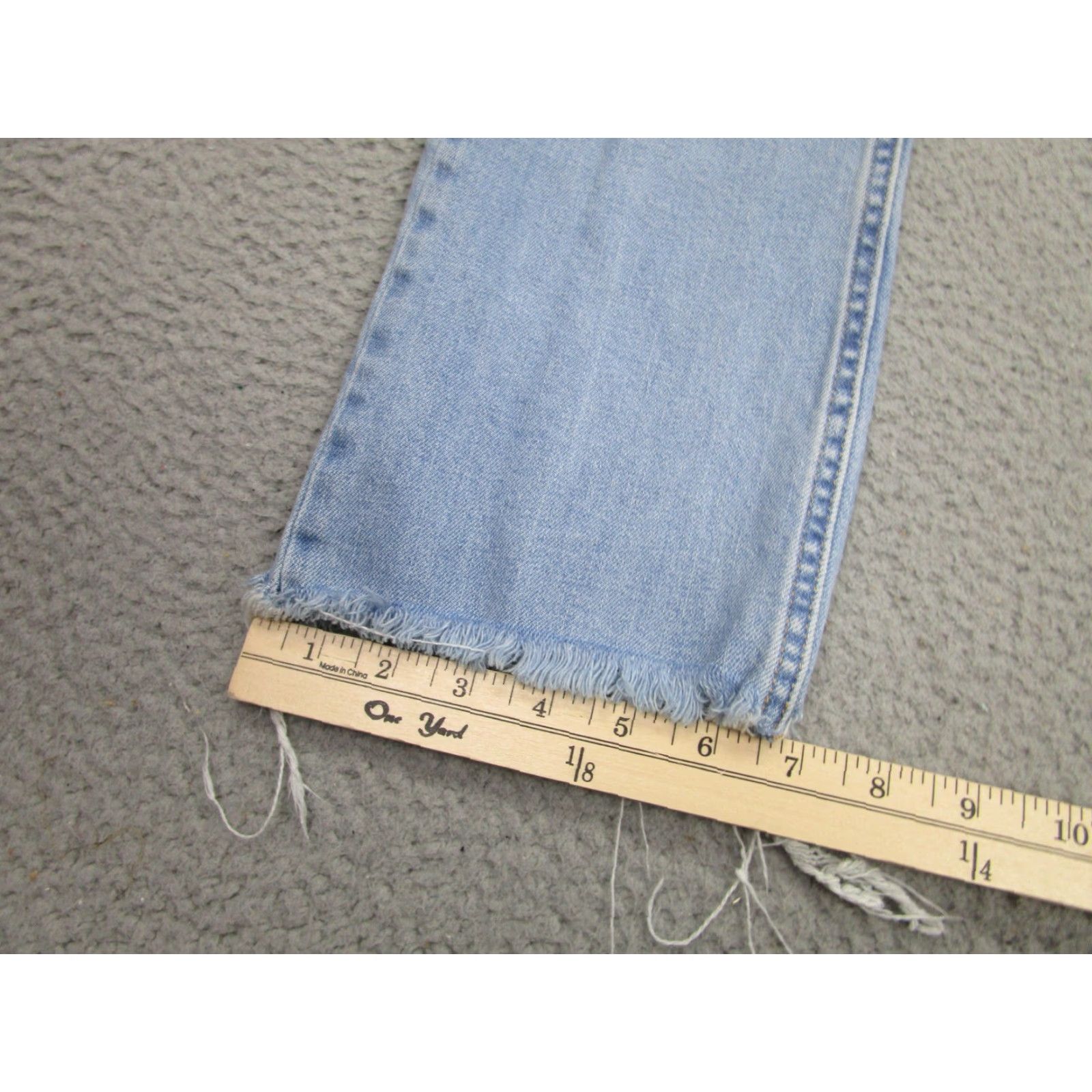 Everlane Everlane Jeans Womens 27 Light Wash Straight Leg Raw Hem Distressed Denim Size 27" / US 4 / IT 40 - 4 Thumbnail