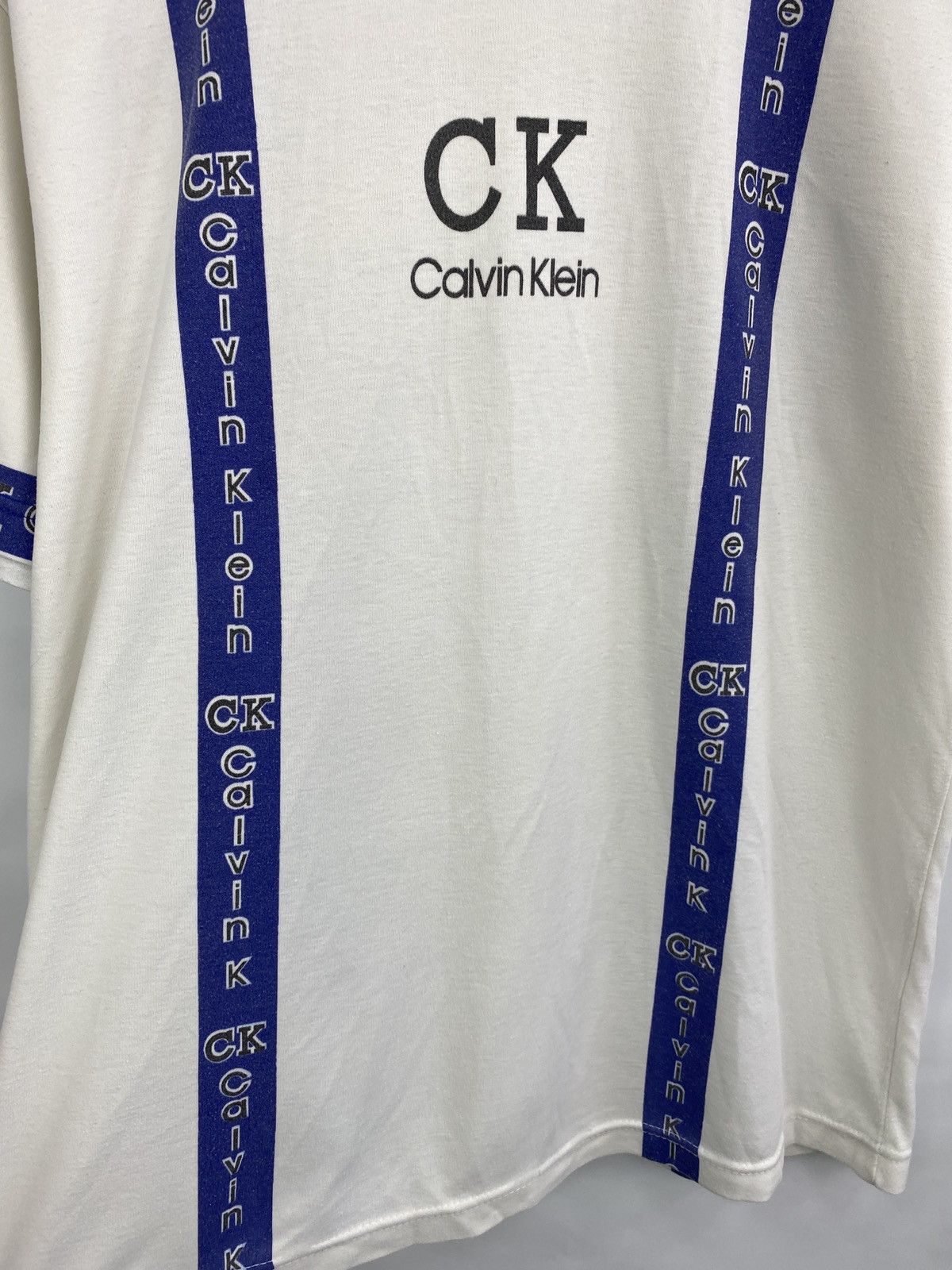 Calvin Klein × Vintage Vintage 1990s Calvin Klein Jeans Rare retro hype Y2K t-shirt Size US M / EU 48-50 / 2 - 7 Thumbnail