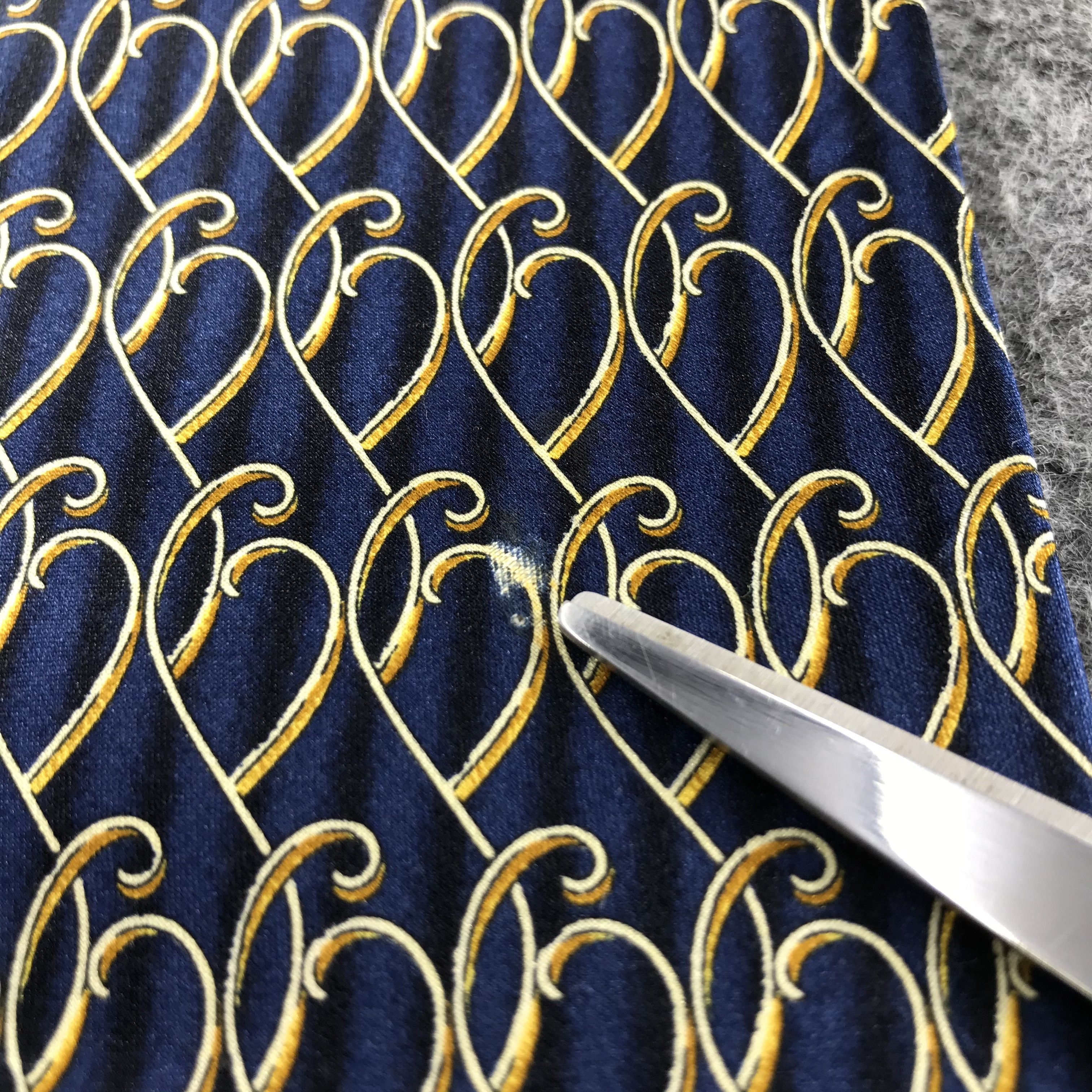 Vintage × Yves Saint Laurent Vintage Yves Saint Laurent Silk Neck Ties T32 Size ONE SIZE - 9 Thumbnail