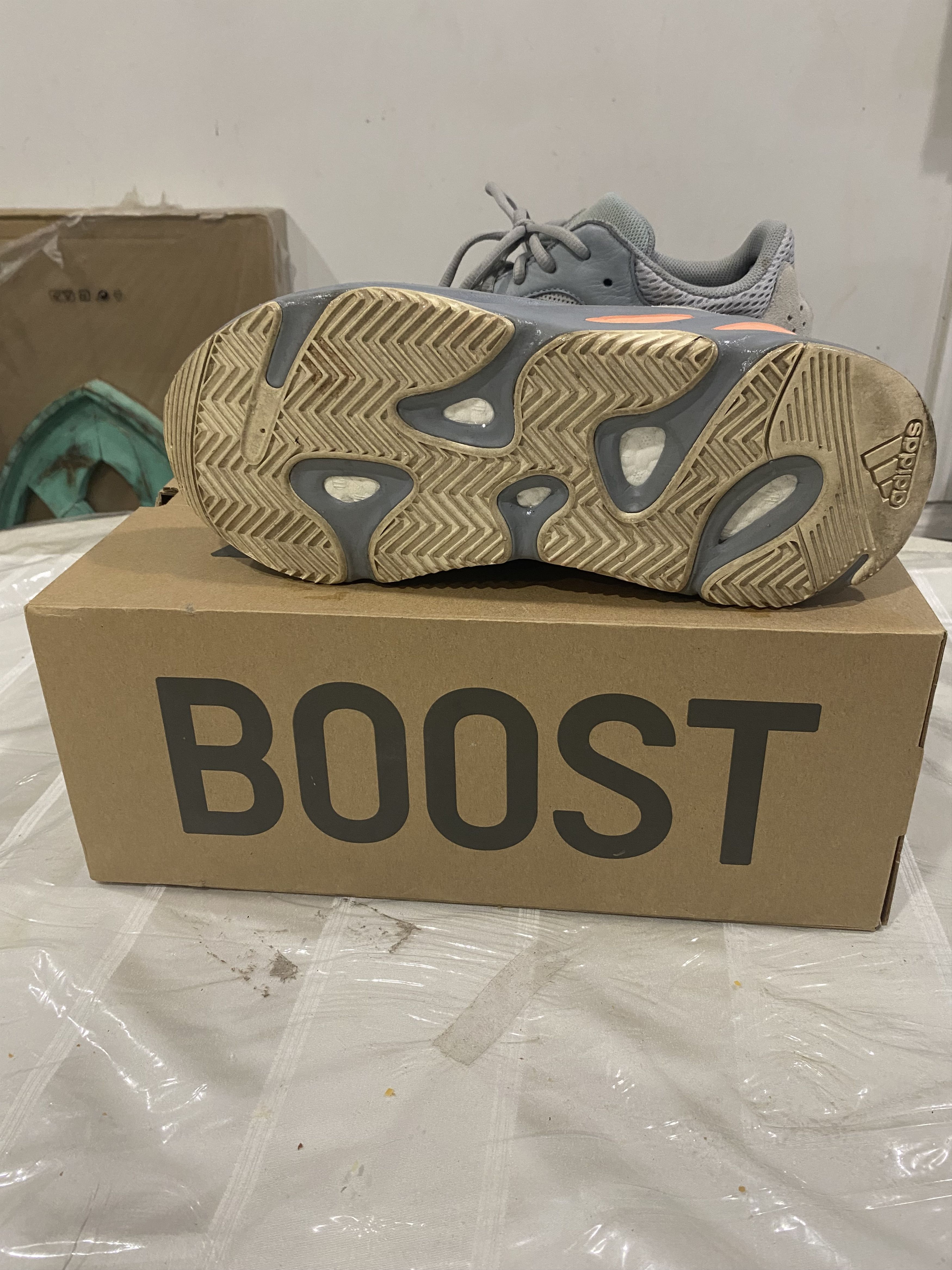 Yeezy YEEZY BOOST 700 INERTIA Size US 11 / EU 44 - 6 Thumbnail