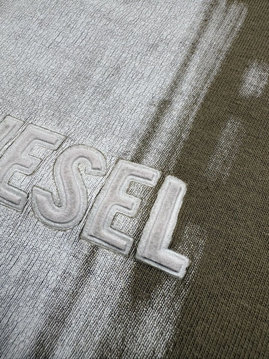 Diesel Diesel 2000s Distressed Paint-Effect Olive Tee 3D Logo XL Size US XL / EU 56 / 4 - 8 Thumbnail