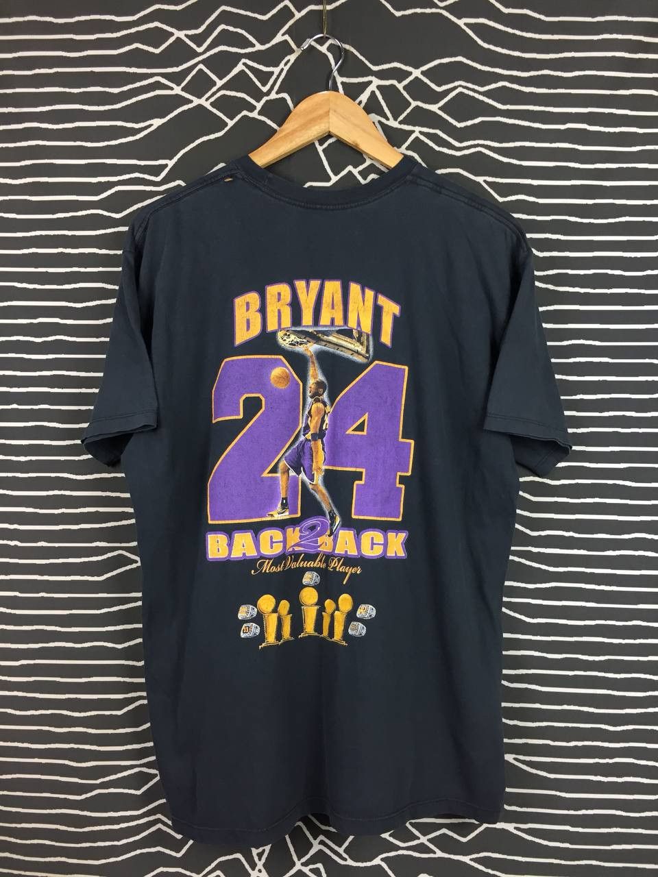 NBA L.A Lakers Kobe Bryant Back To Back NBA MVP Tee Size US L / EU 52-54 / 3 - 7 Thumbnail