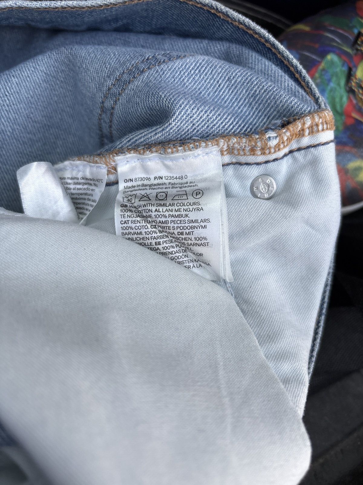 H&M Baggy Light Wash Denim Size US 36 / EU 52 - 4 Thumbnail