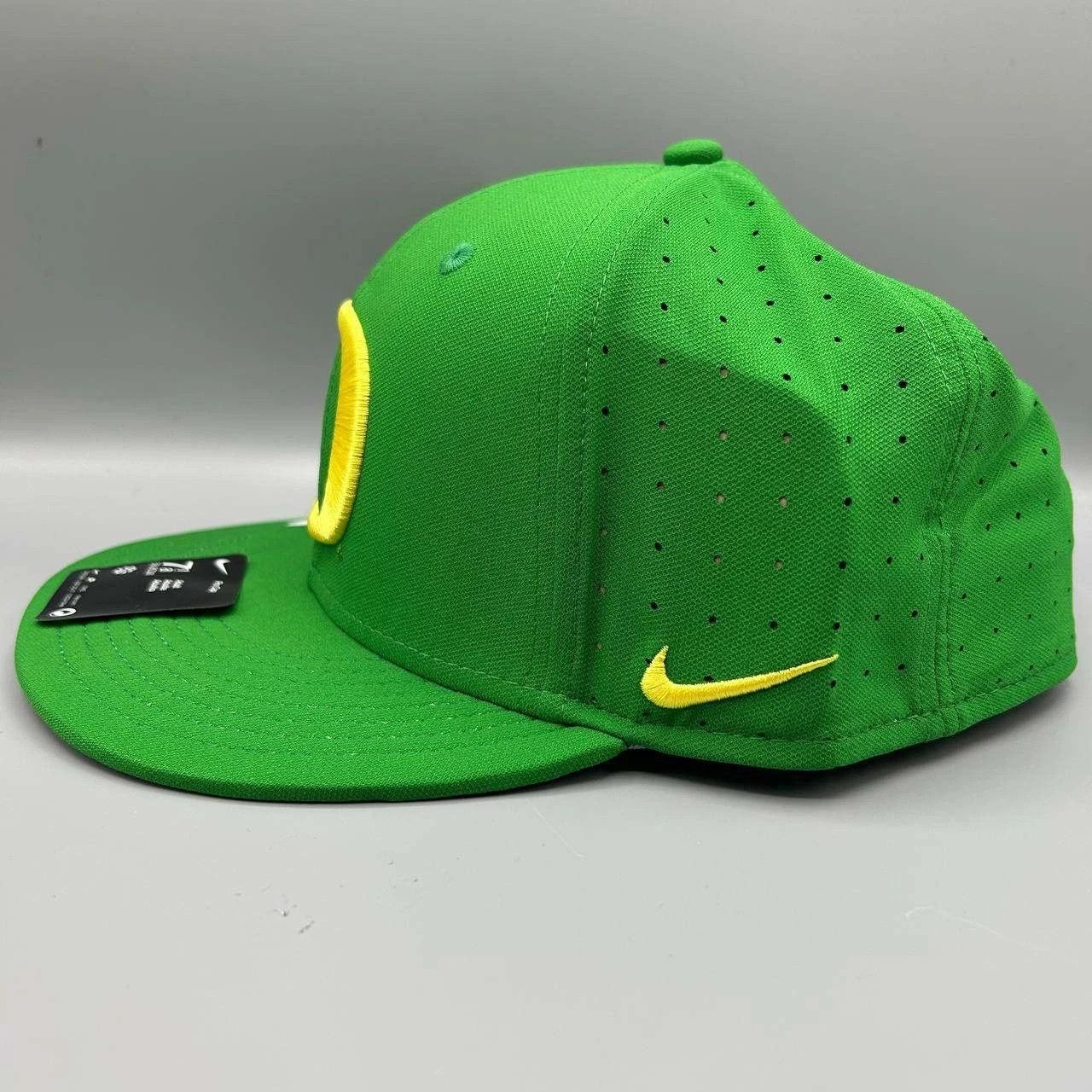 Nike Oregon Ducks x Nike Pro Hat Men 7 1/8 Dri-Fit Fitted Cap New Size ONE SIZE - 7 Thumbnail