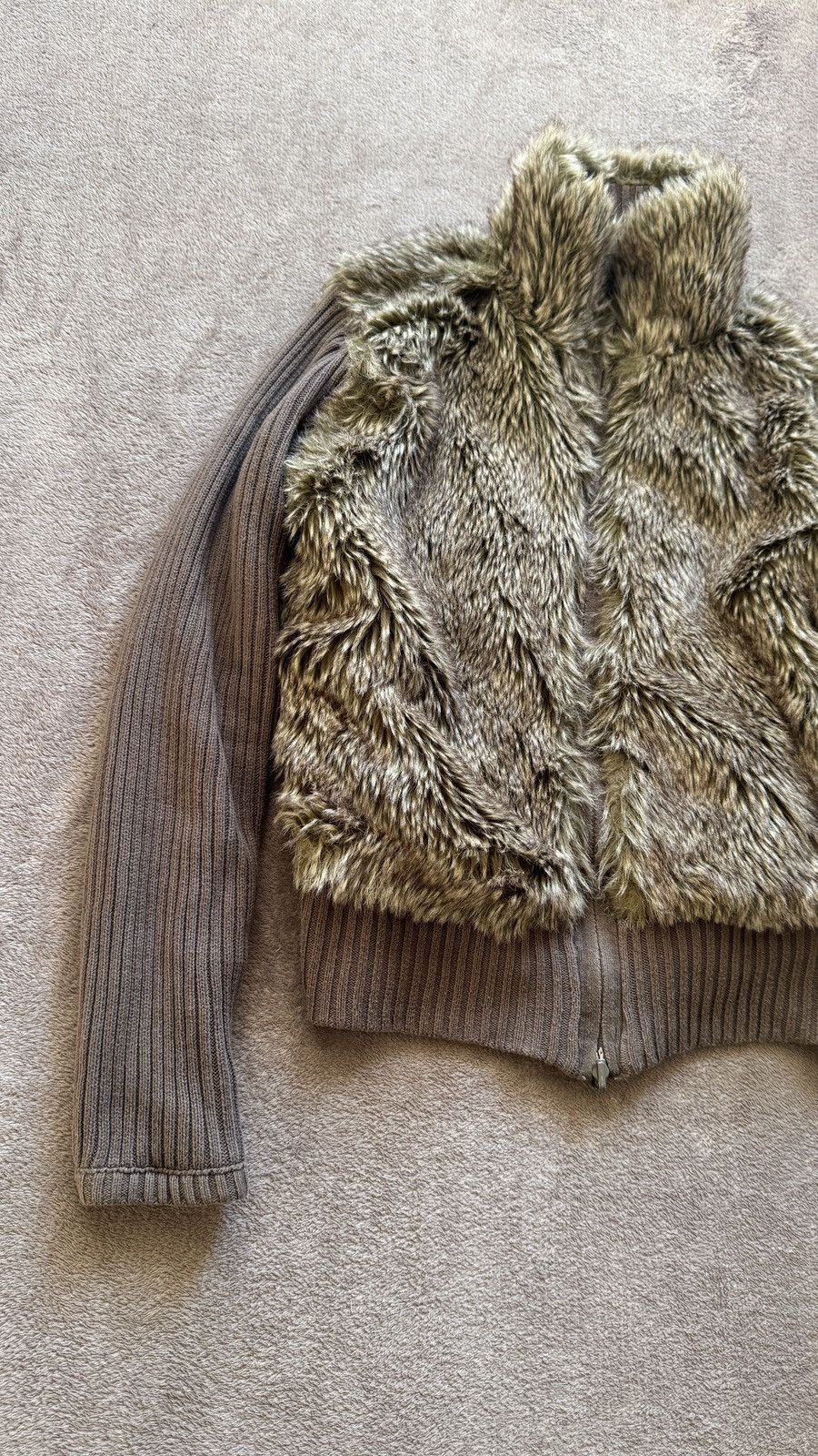 Japanese Brand Vintage Y2K Cable Knitted Faux Fur Zip Sweater lgb goa punk Size US S / EU 44-46 / 1 - 3 Thumbnail