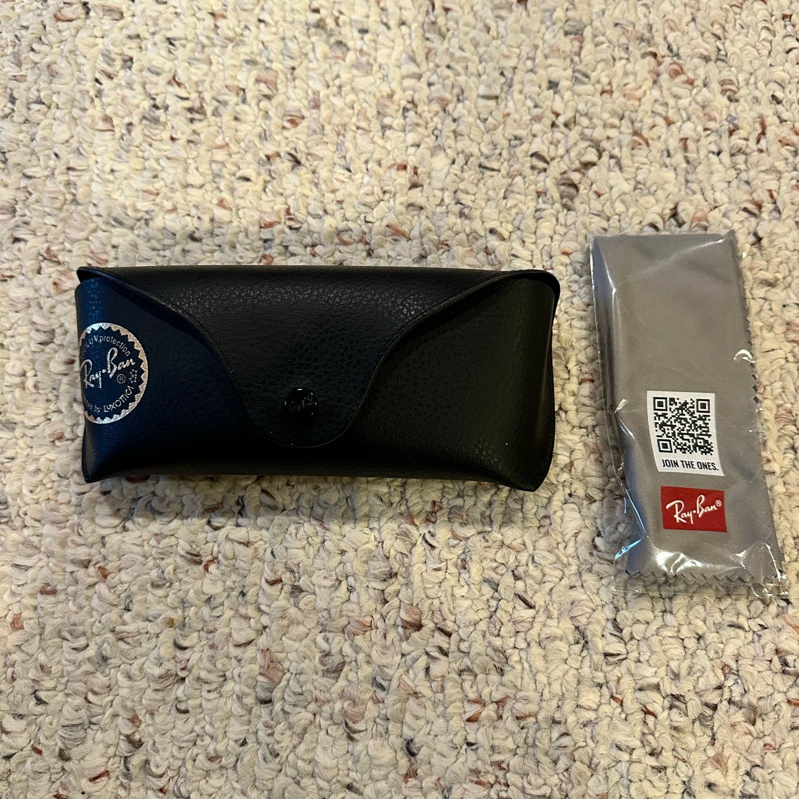 RayBan Ray ban Leather Universal Soft Sunglasses Case Black Travel Size ONE SIZE - 10 Thumbnail