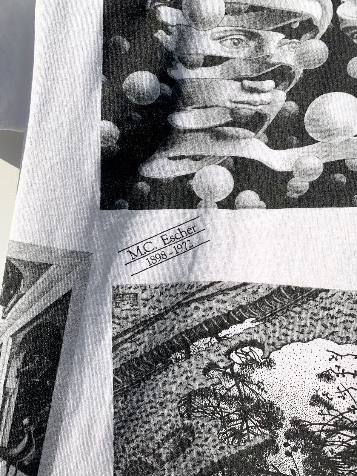 Vintage 1991 Vintage MC Escher All Over Print Tee 90s Size US L / EU 52-54 / 3 - 9 Thumbnail