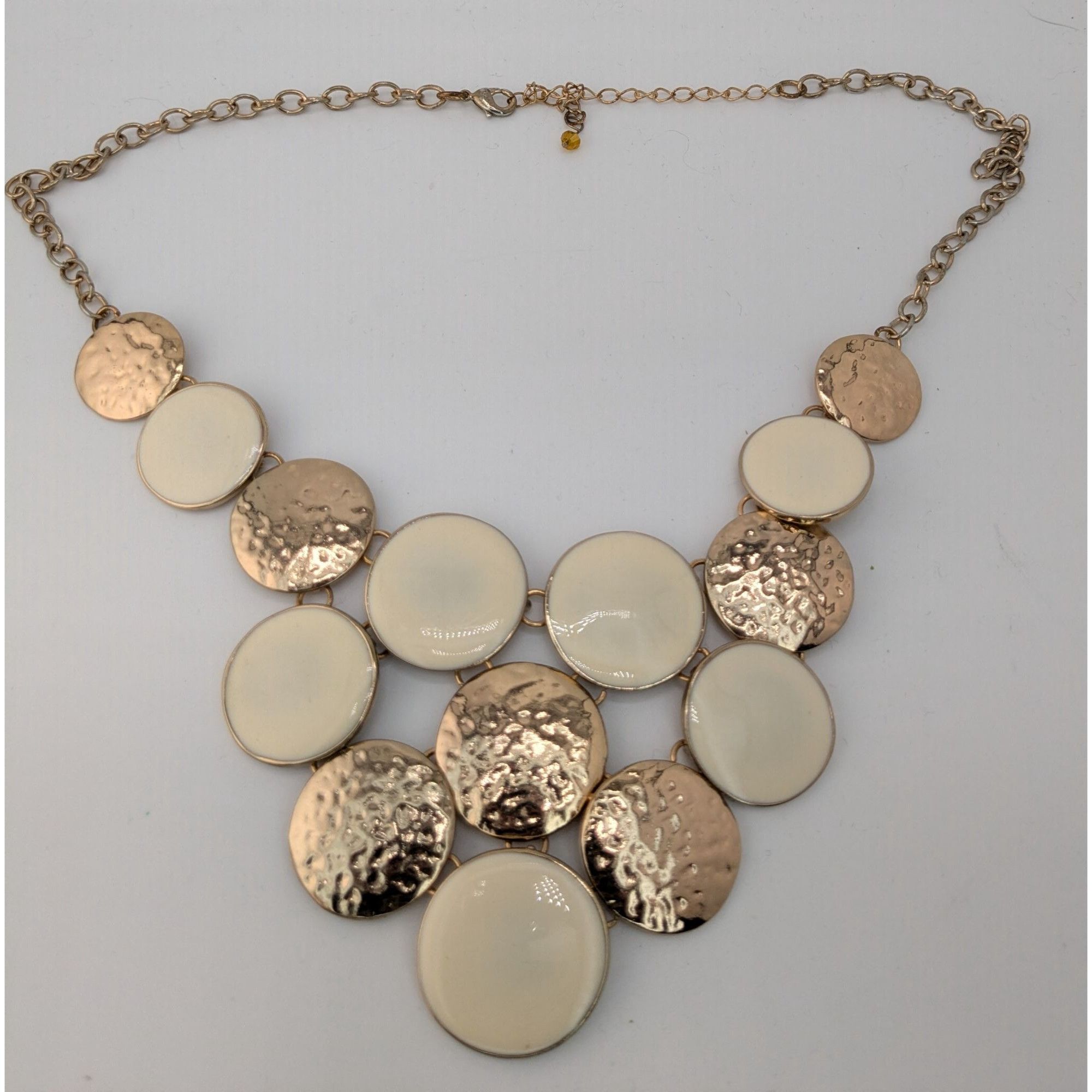 Other Modern Hammered Gold Tone & White Disc Statement Necklace Size ONE SIZE - 6 Thumbnail