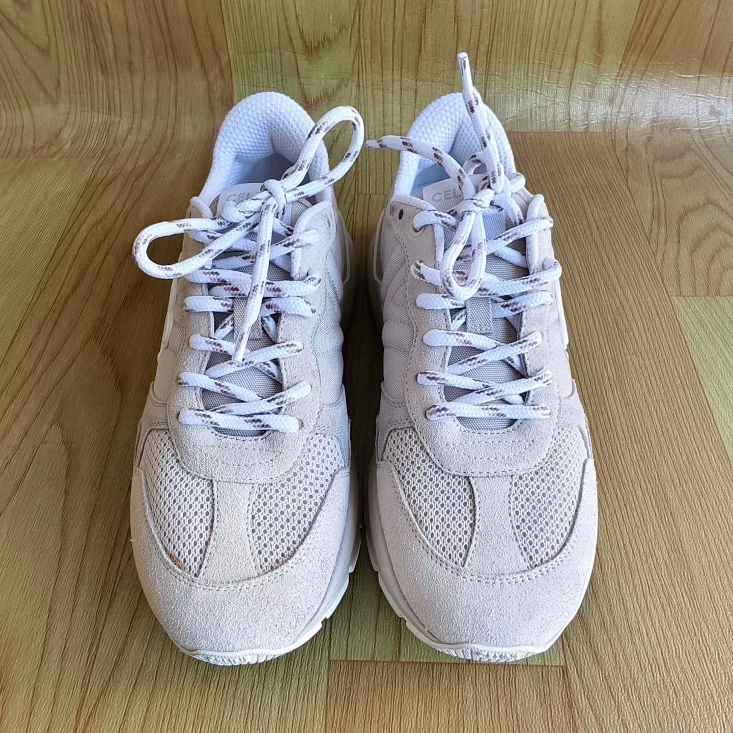 Celine CELINE Runner, Calfskin, Round Toe, Lace-up, Low-top Size US 6.5 / IT 36.5 - 1 Thumbnail