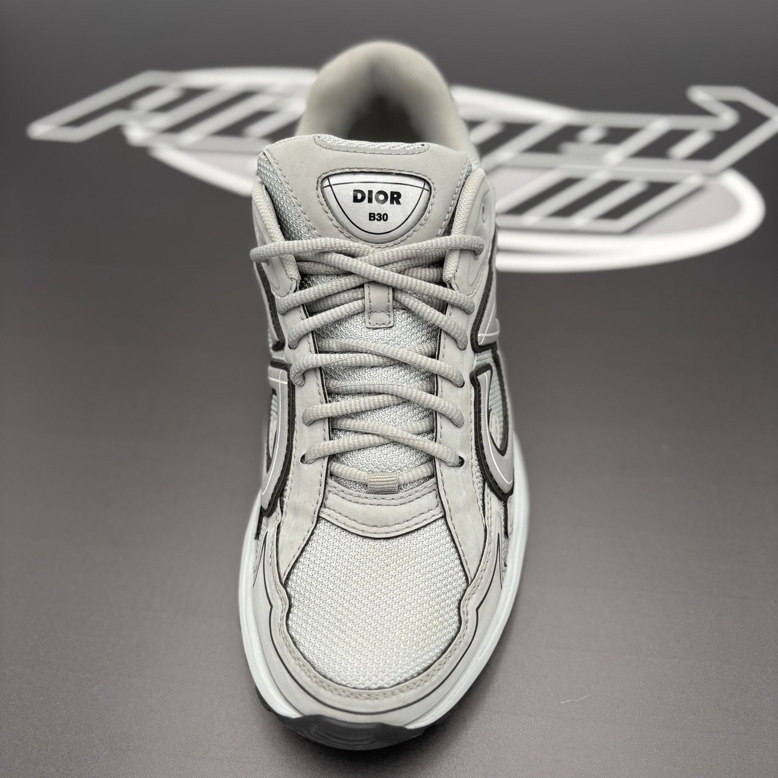 Dior B30 Reflective Sneaker ' Gray ' GREAT CONDITION!