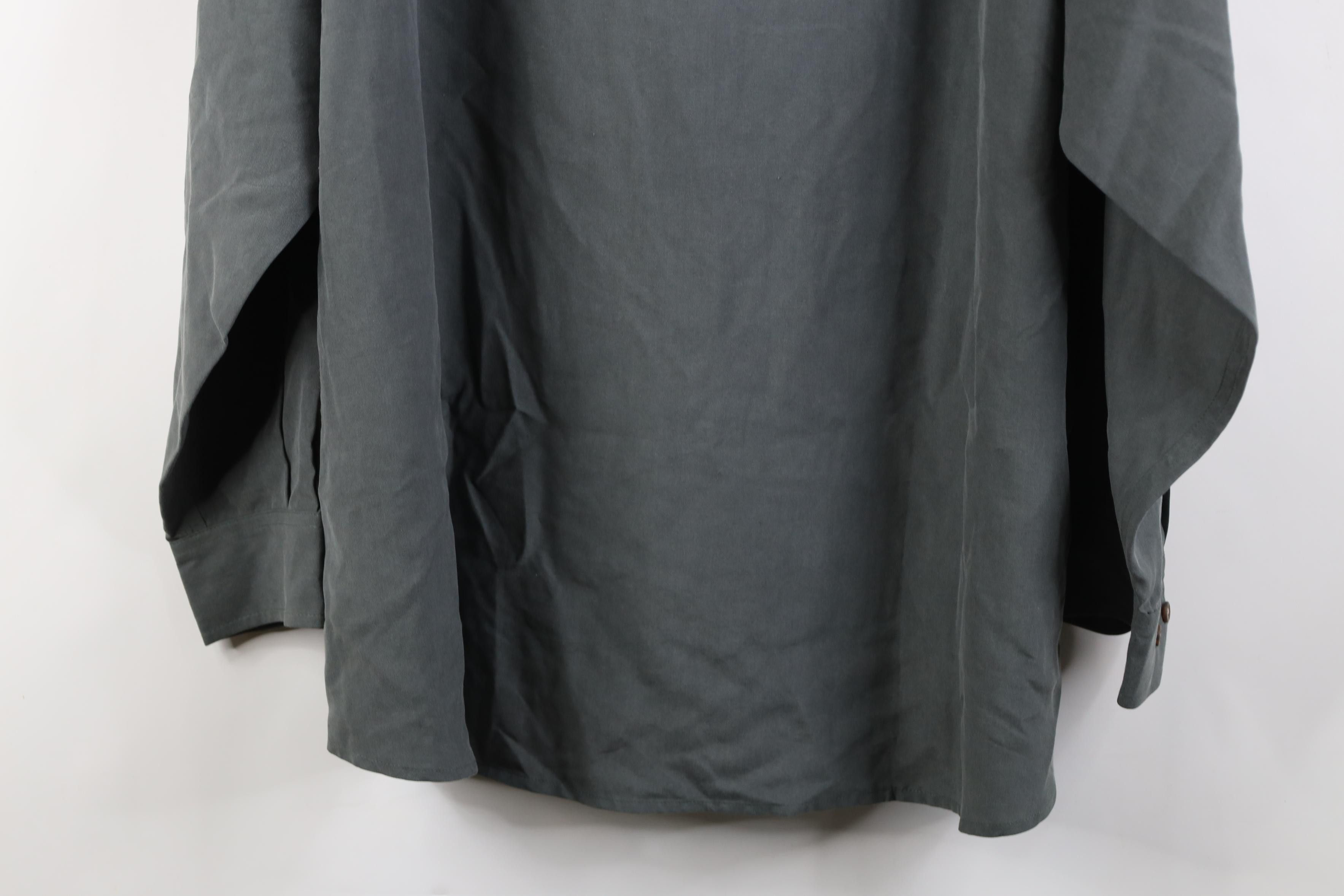 Vintage Deadstock Vintage 90s Streetwear Collared Button Shirt Green Size US L / EU 52-54 / 3 - 16 Thumbnail