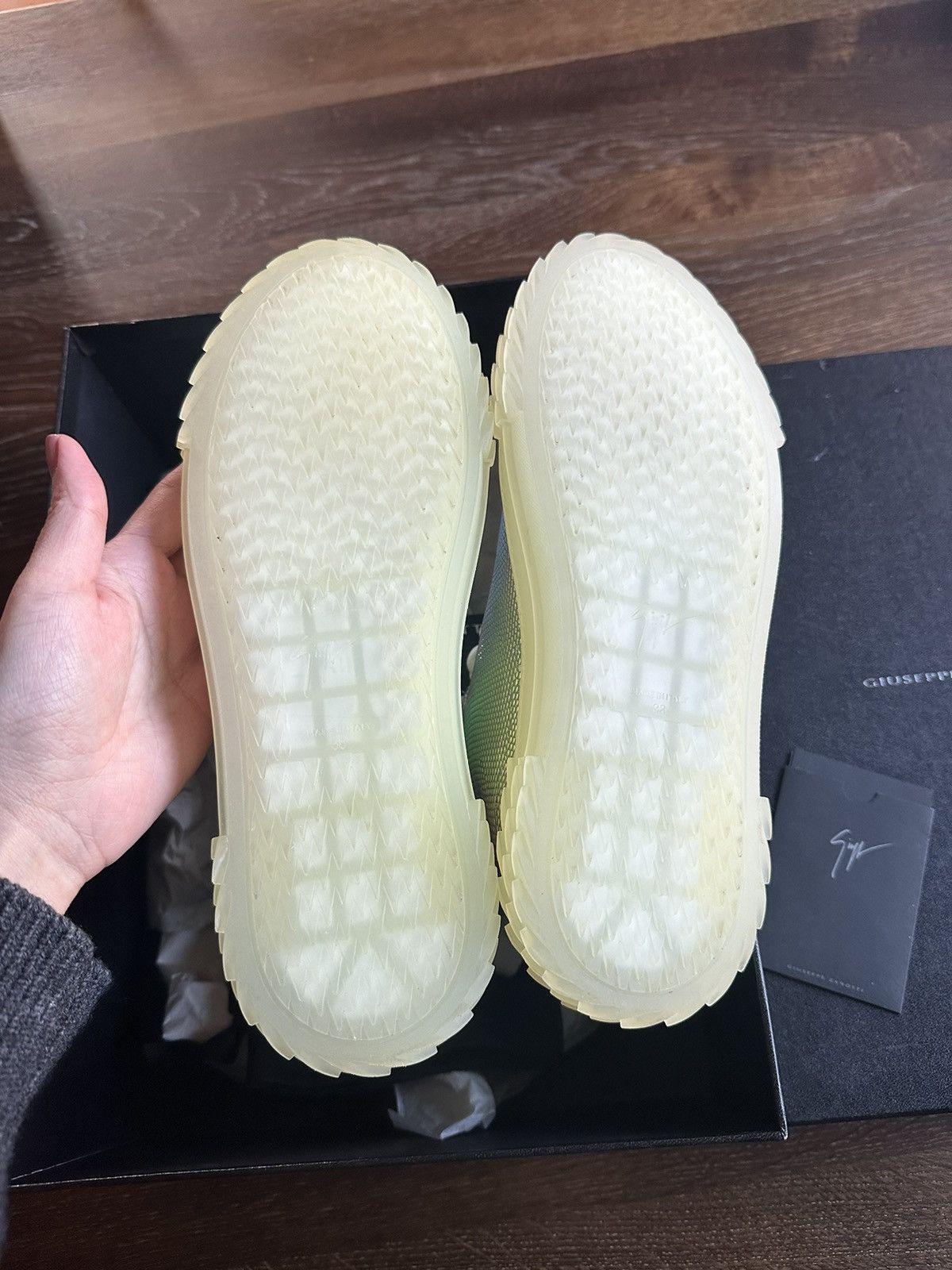 Giuseppe Zanotti NWB Giuseppe Zanotti Blabber Sneakers (women’s US8 EU38) Size US 8 / IT 38 - 7 Thumbnail
