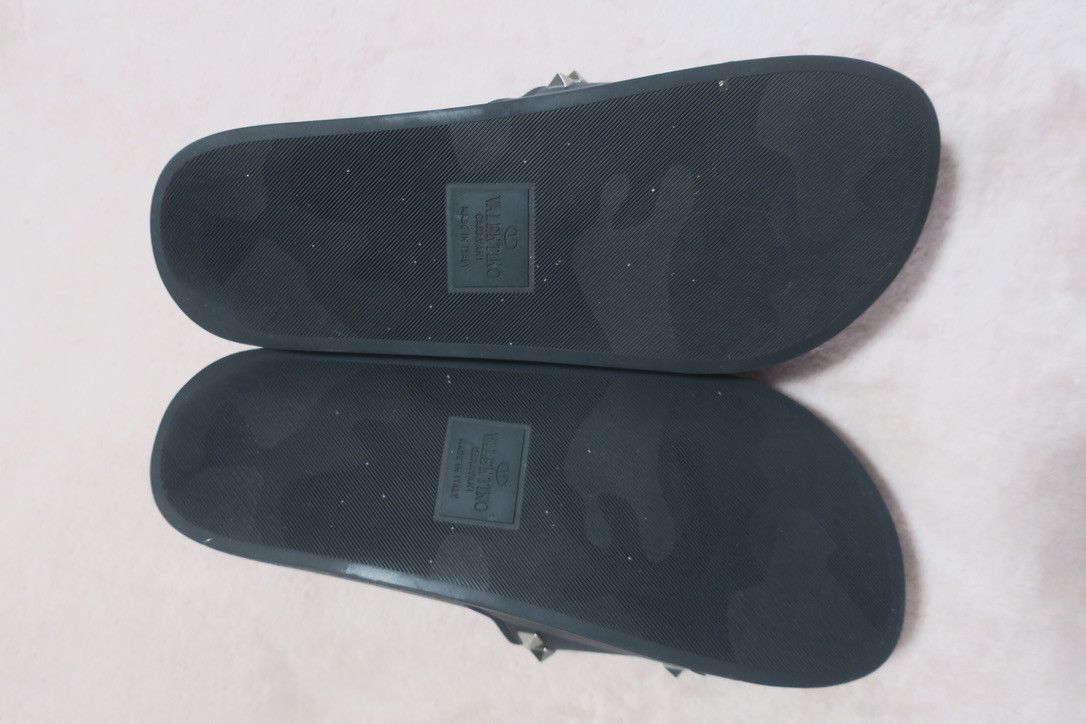 Valentino VALENTINO GARAVANI Black Rockstud Pool Slides Size US 8 / IT 38 - 7 Thumbnail