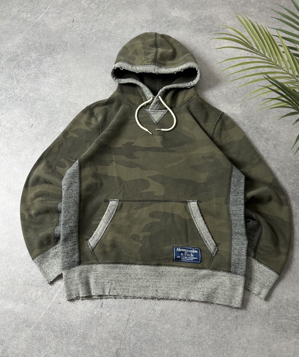Abercrombie & Fitch Vintage Abercrombie & Fitch camo hoodies mens Size US S / EU 44-46 / 1 - 2 Thumbnail