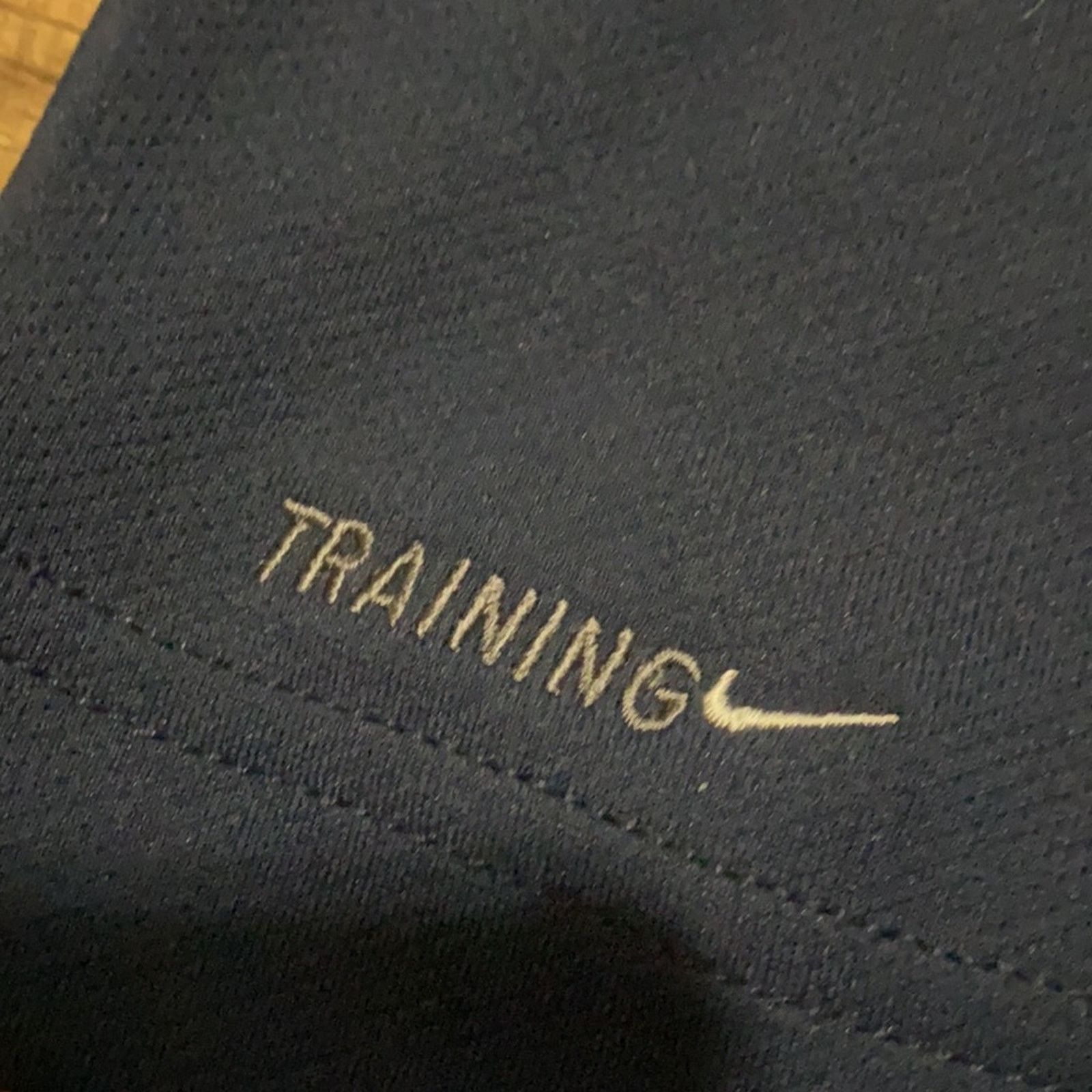 Nike 2005 Nike Training Spell Out Long Sleeve Size US M / EU 48-50 / 2 - 4 Thumbnail