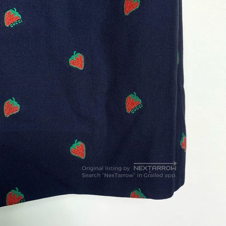 Gucci Gucci Double G strawberry embroidered straight skirt Size 25" / US 0 / IT 36 - 4 Thumbnail
