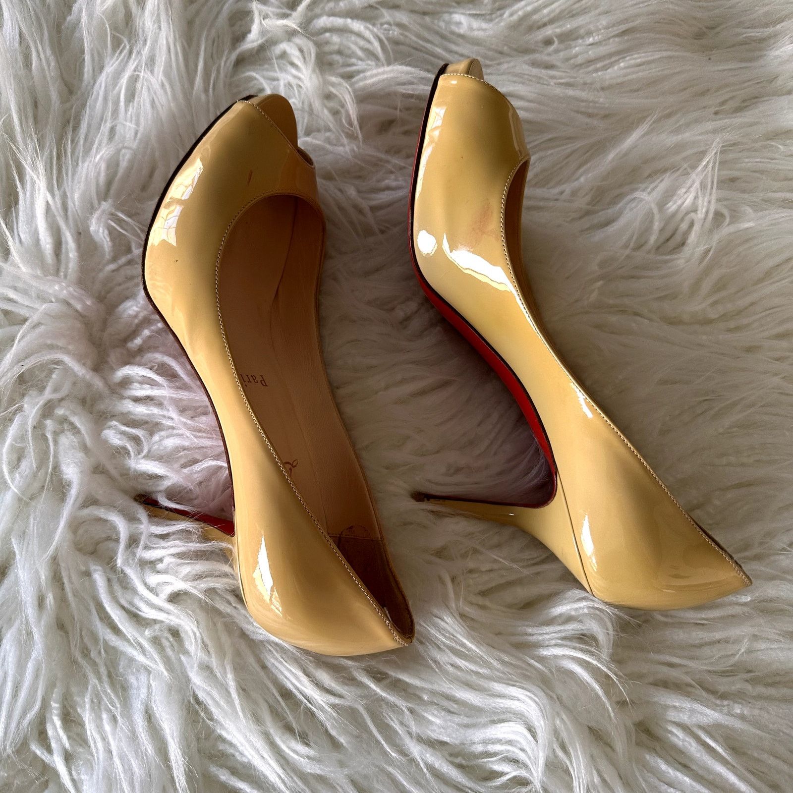 Christian Louboutin Beige Cream Yellow Christian Louboutin Heels Size 37 1/2 Size US 7.5 / IT 37.5 - 6 Thumbnail