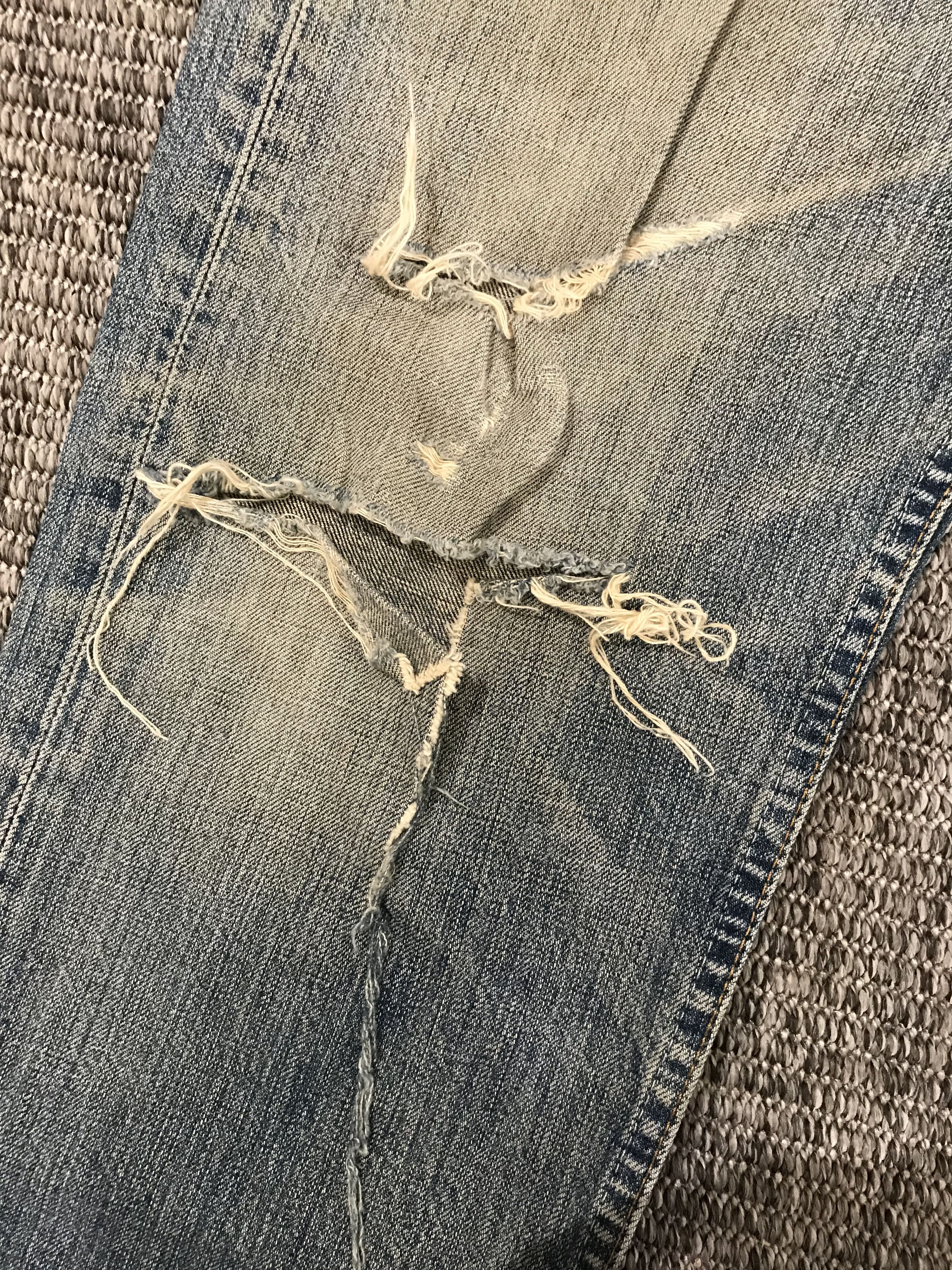 Levi's LEVIS 501 JAPAN DISTRESSED THRASHED RIPPED DENIM JEANS Size US 32 / EU 48 - 14 Thumbnail