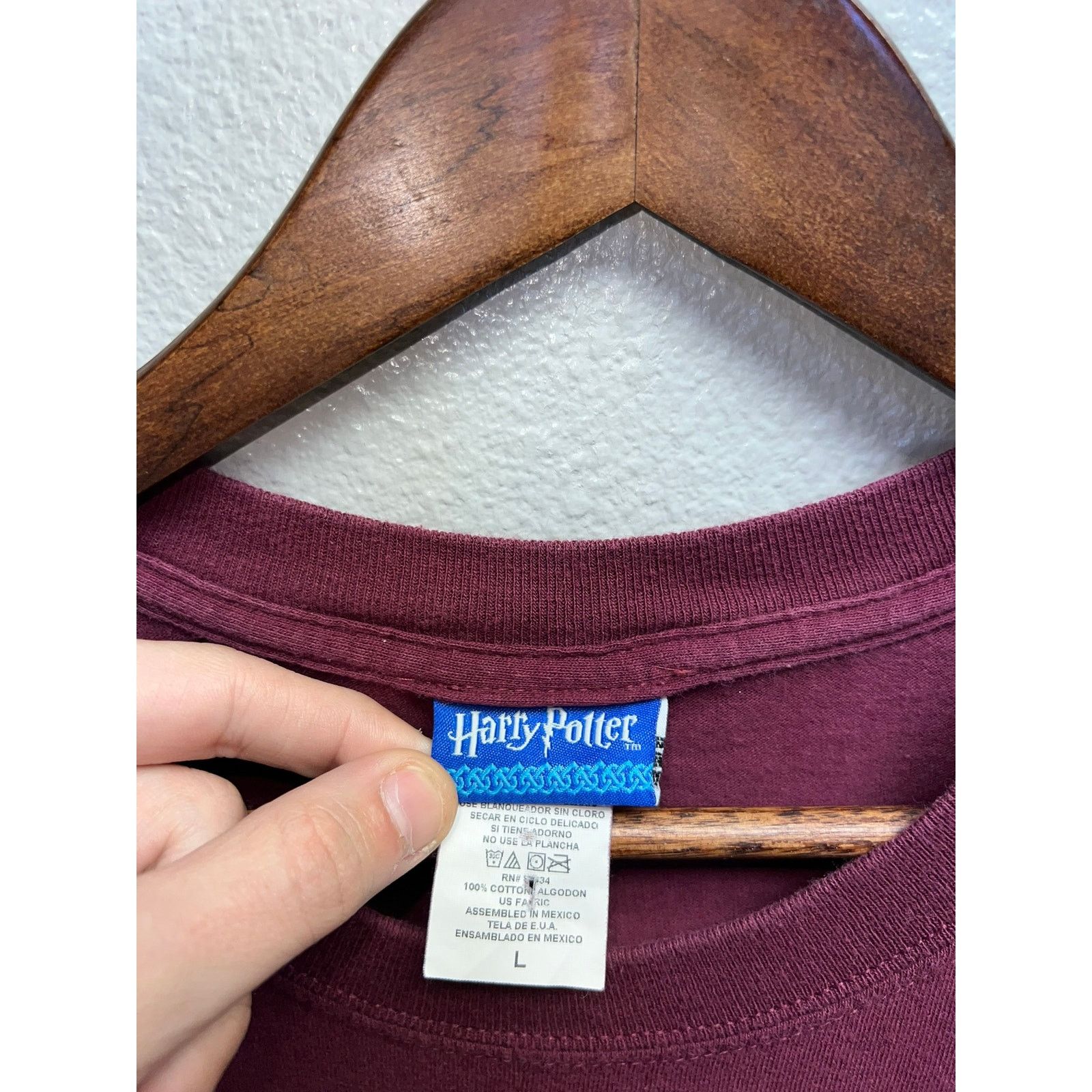 Vintage Vintage Harry Potter Shirt Seeker Movie Promo Maroon Mens L Size US L / EU 52-54 / 3 - 6 Thumbnail